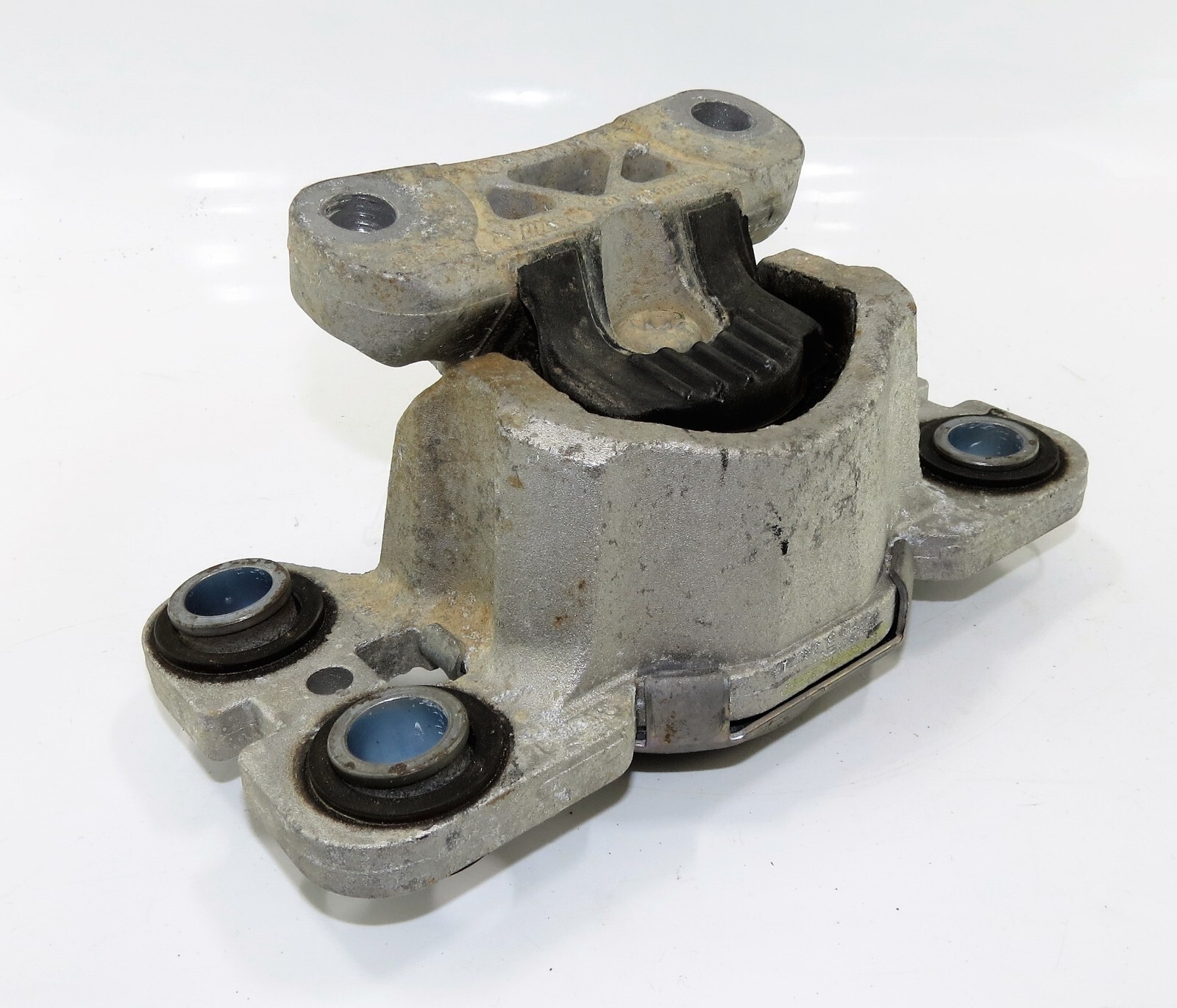 Genuine Range Rover Evoque L538 Left Side Engine Mounting Bracket BJ32-7M121-AD - Image 2