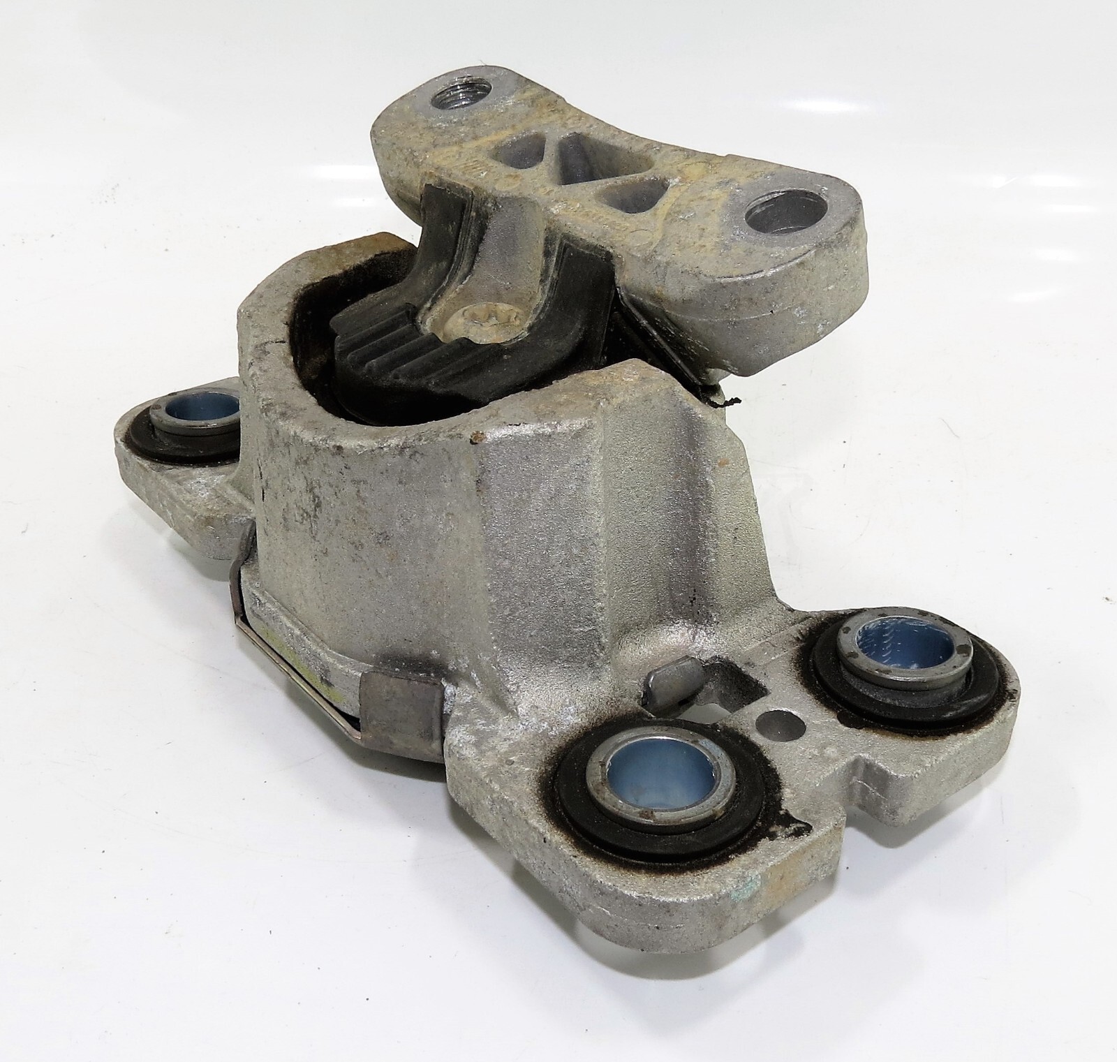 Genuine Range Rover Evoque L538 Left Side Engine Mounting Bracket BJ32-7M121-AD - Image 4