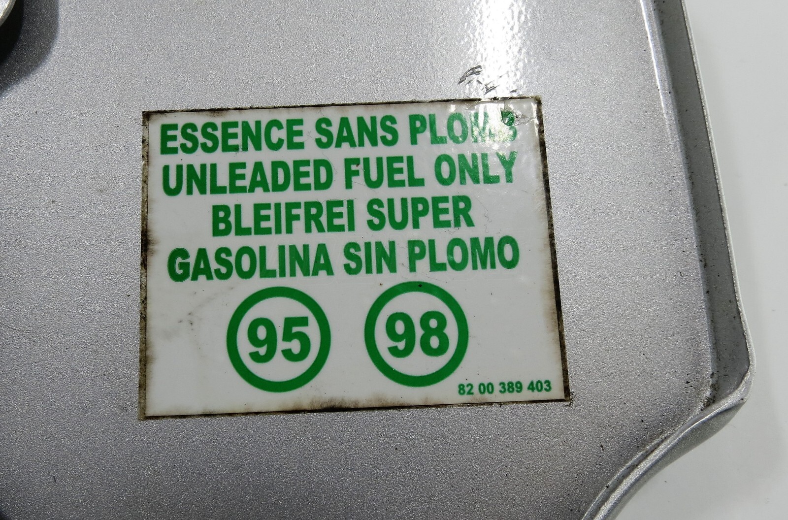 Dacia Sandero Stepway (2012- 2020) Fuel Filler Flap Filler Cover Metallic Silver - Image 7