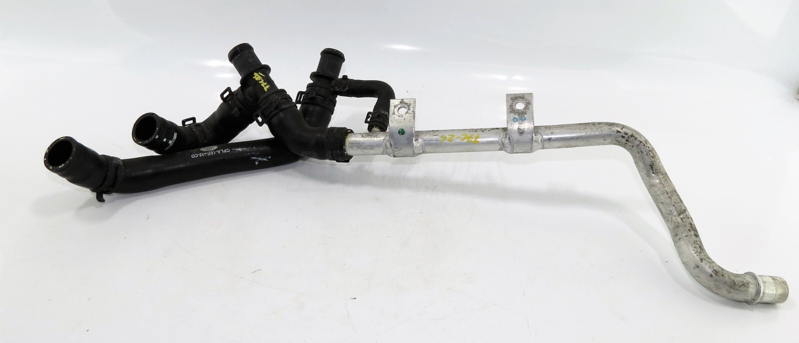 Land Rover Jaguar (12 - 23) 3.0 Diesel Water Coolant Hose Pipe CPLA-18B402-CD - Image 8