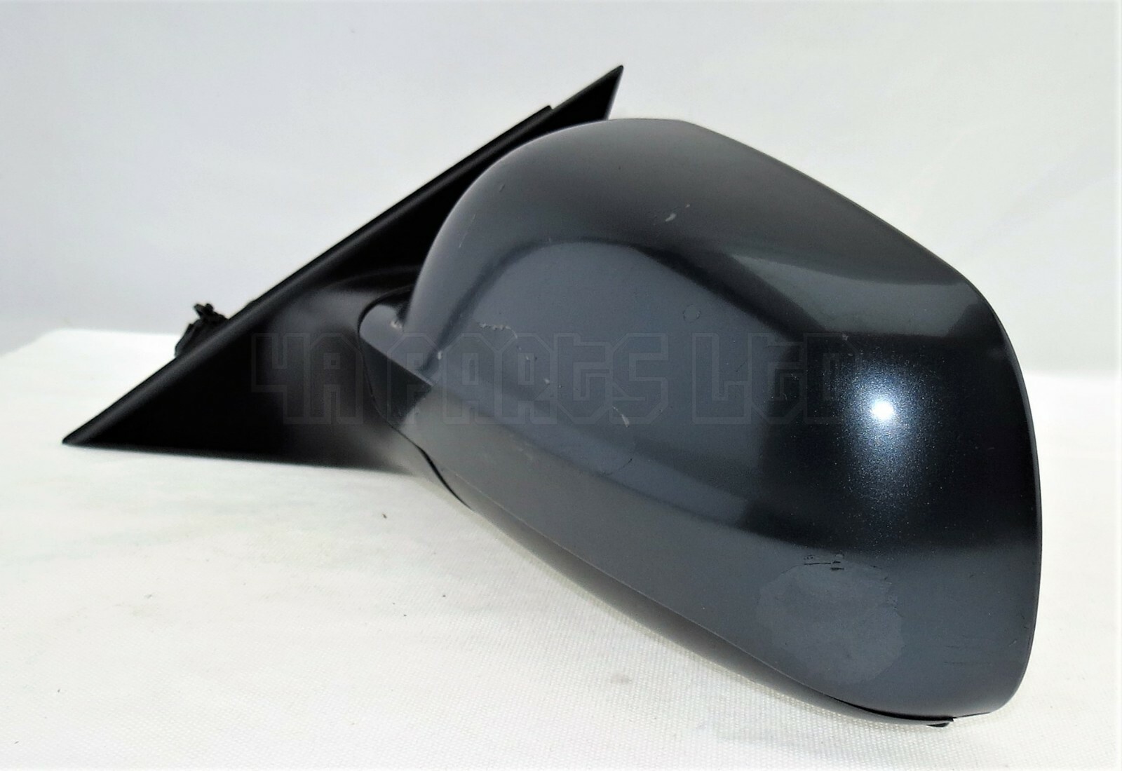 VW Passat B5 (1996-2003) Left Side Electric Heated Door Mirror in Metallic Grey - Image 5