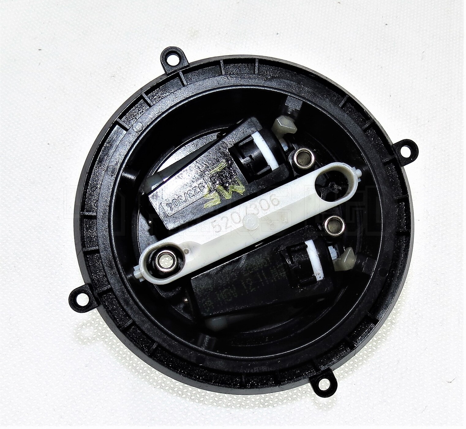 Genuine Nissan Micra K12 Note E11 Left of Right Electric Wing Mirror Motor 3-Pin - Image 7