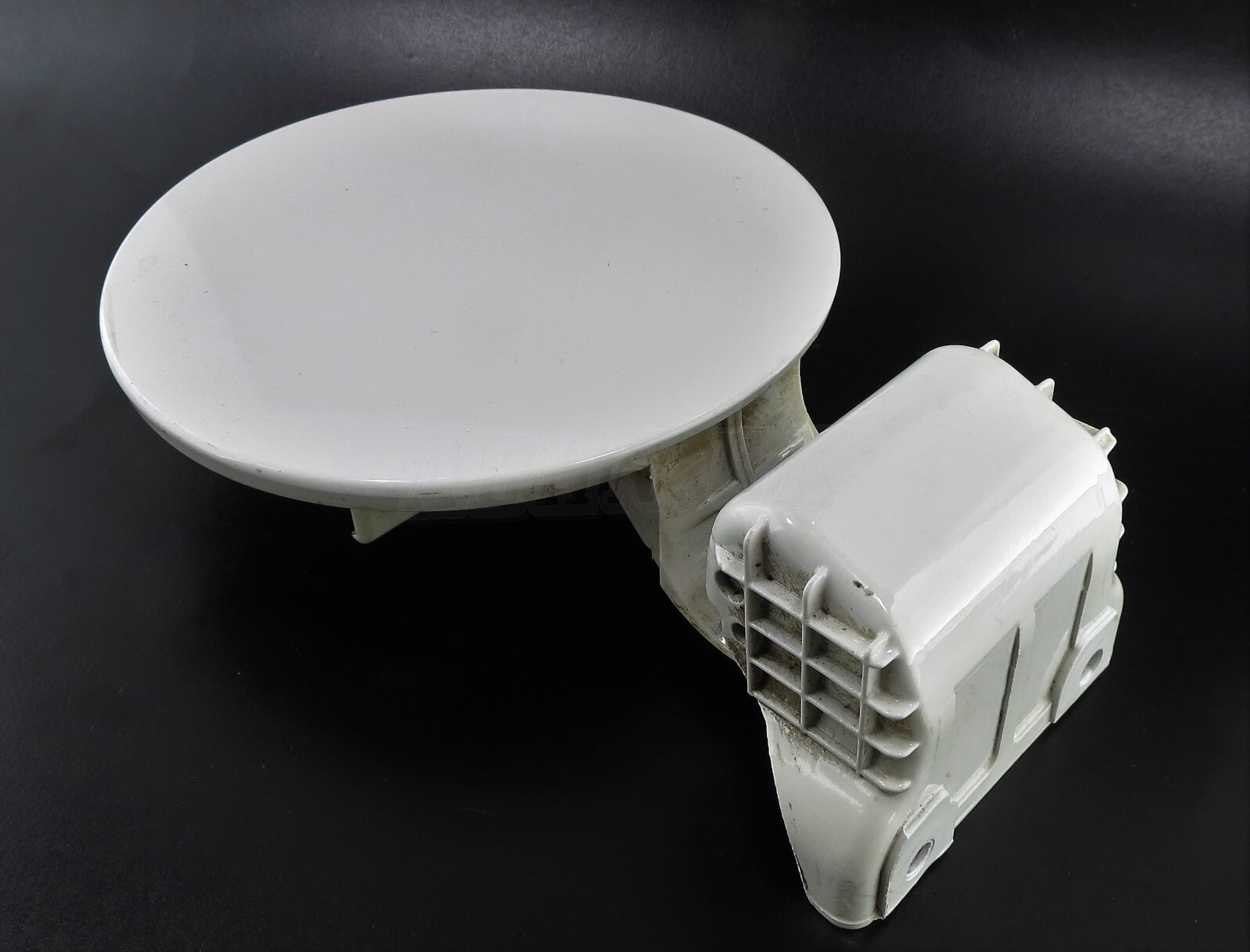 Kia Rio Mk2 JB 5-Door (2005 - 2011) Fill-In Fuel Flap Cover 69510-1G200 White - Image 5