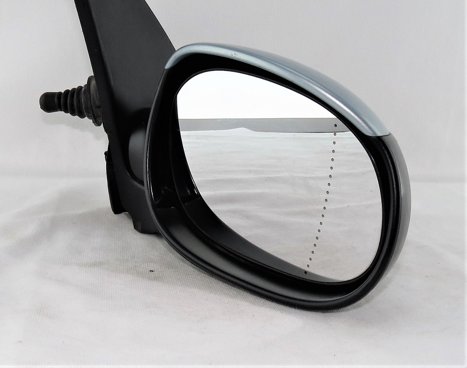 Peugeot 206 (02-09) Right Sid Manual Adjustable Door Mirror 96437176XT Ice-Blue - Image 4