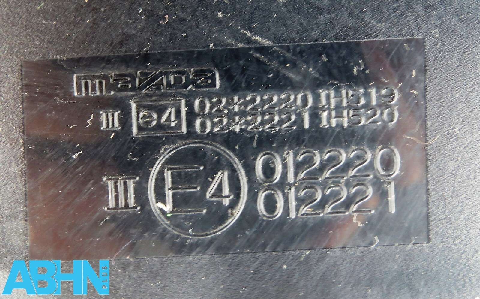 Mazda 3 Mk1 BK (2003-2009) Left Side Electric Heated Door Mirror Metallic Grey - Image 9