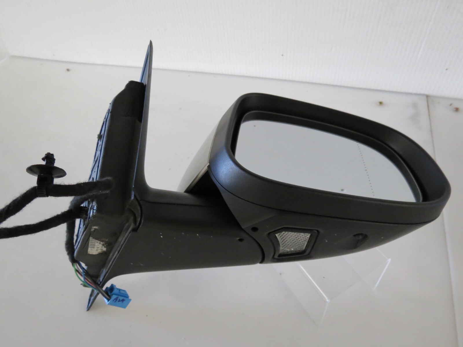 Volvo V50 MK2 (07- 12) Right Side Power Folding Wing Mirror Met Silver 8-Wires - Image 7