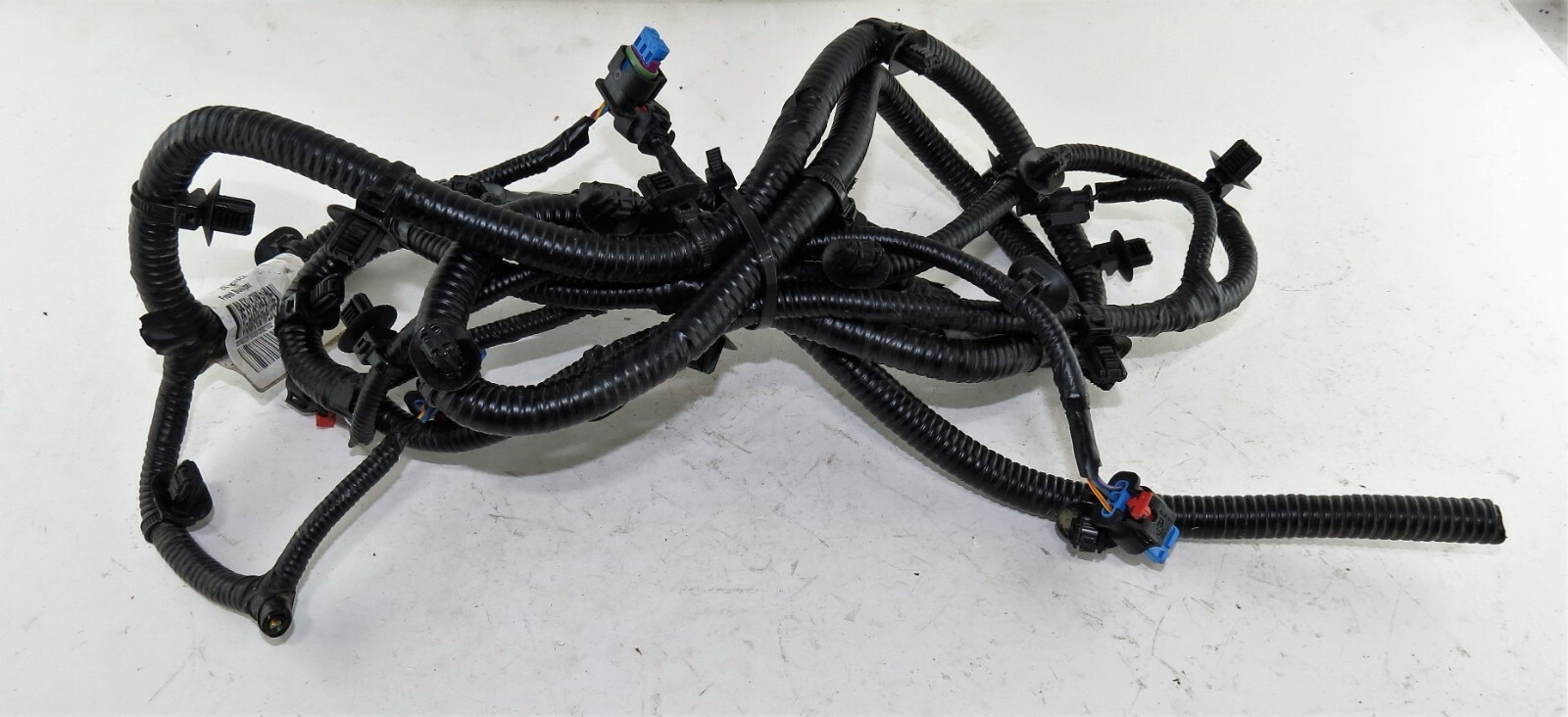 L8B214369EB Land Rover Defender L663 Genuine Rear 6x Parking Sensor Harness Cut - Image 4