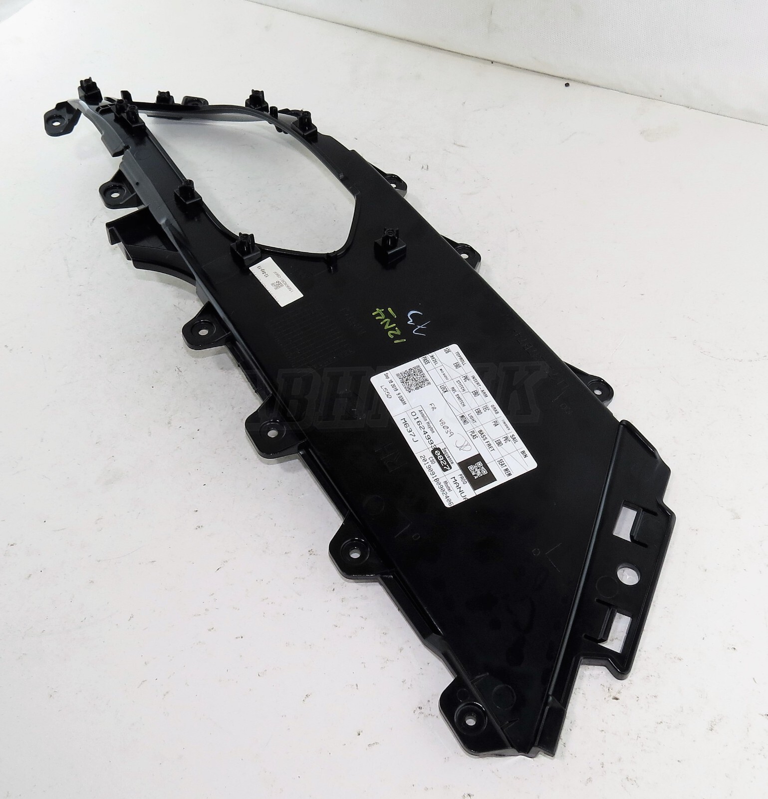 Discovery Sport L550 Right Interior Door Upper Finisher Gloss Black LK72237B74AA - Image 4