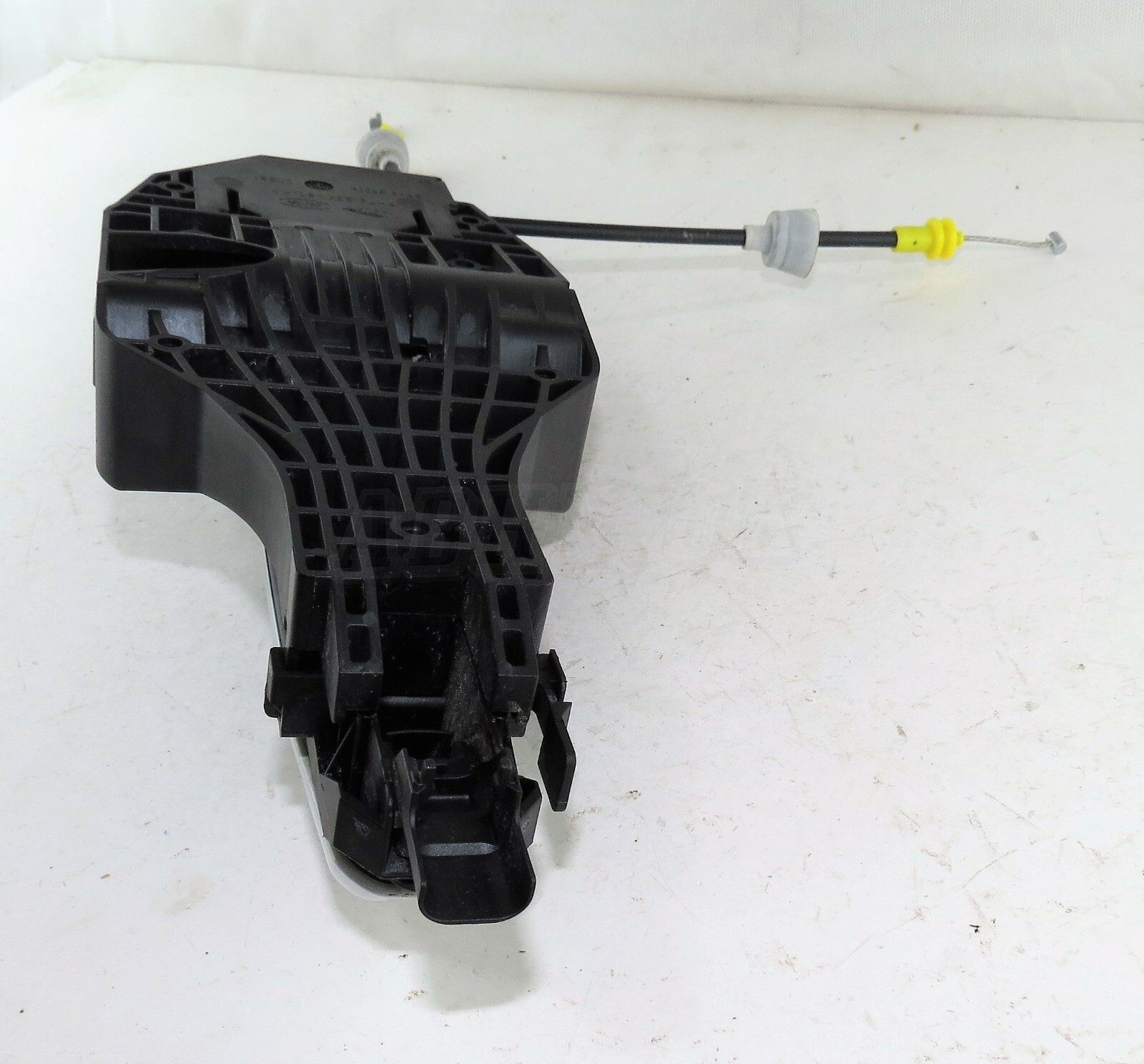 Discovery 5 L462 LHD Exterior Front Right Keyless Entry Door Handle Yulong White - Image 4