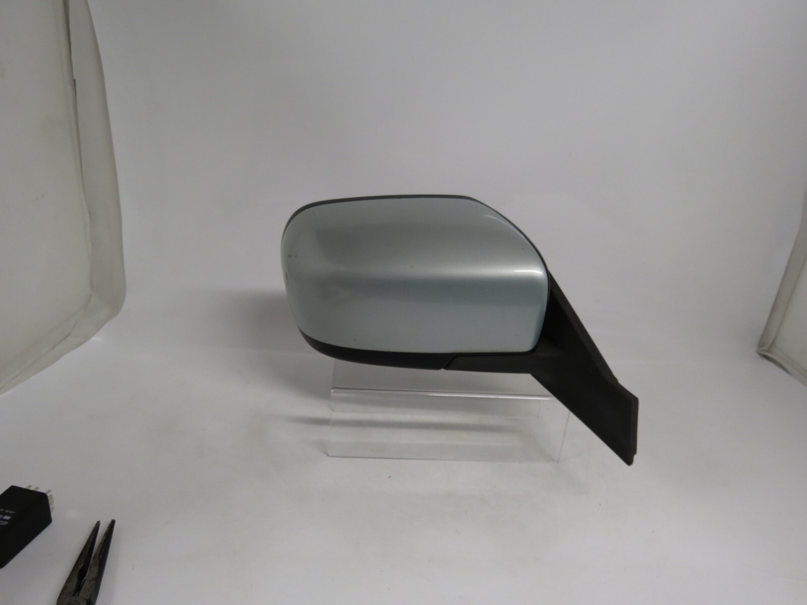 Mazda-5 CR19 (05- 10) Right Side Electric Heated Door Mirror Stellar Silver 32B - Image 3