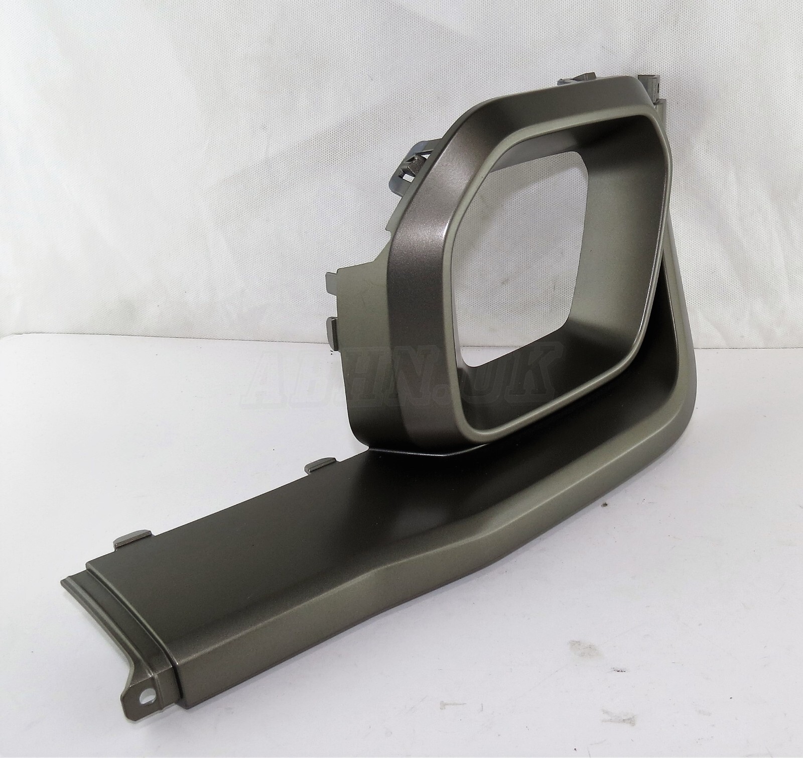 Mini Cooper S Resolute F56 LCi2 Left Hand Side Brake Air Duct Aperture Trim - Image 4