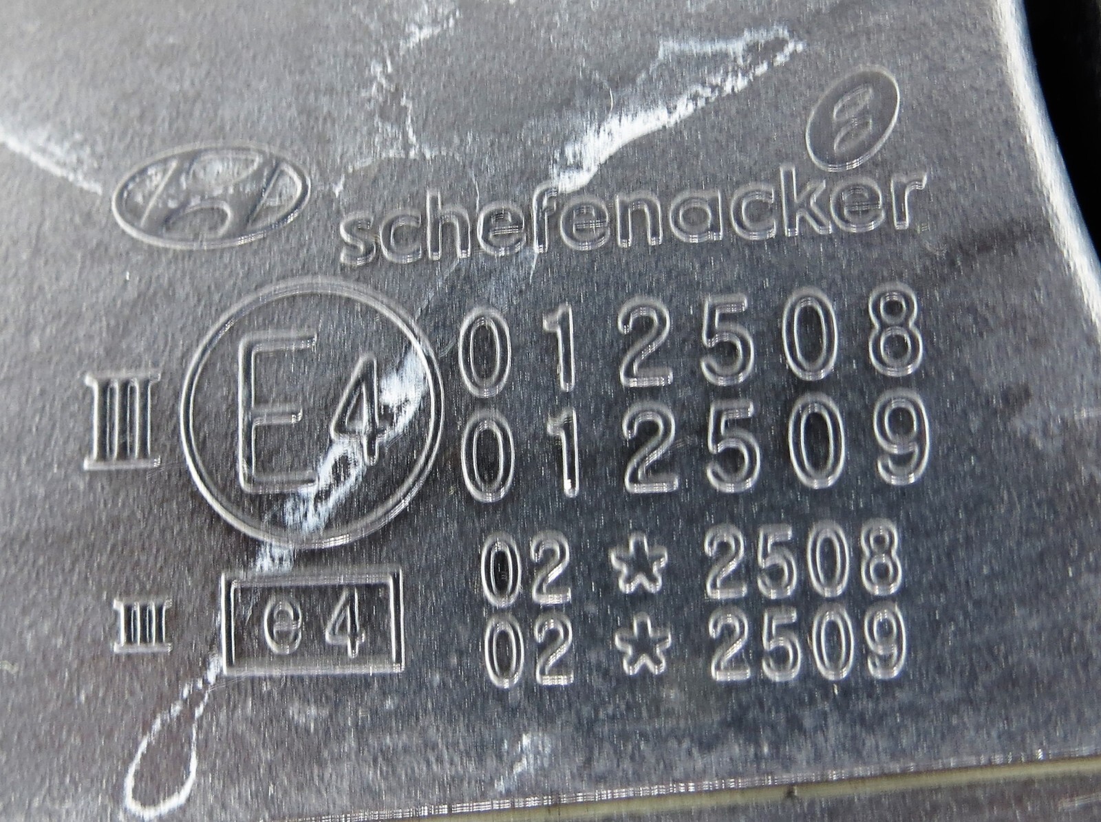 Hyundai Santa Fe CM MK2 (06- 09) Right Side Electric Door Mirror Met Black 3-Pin - Image 11