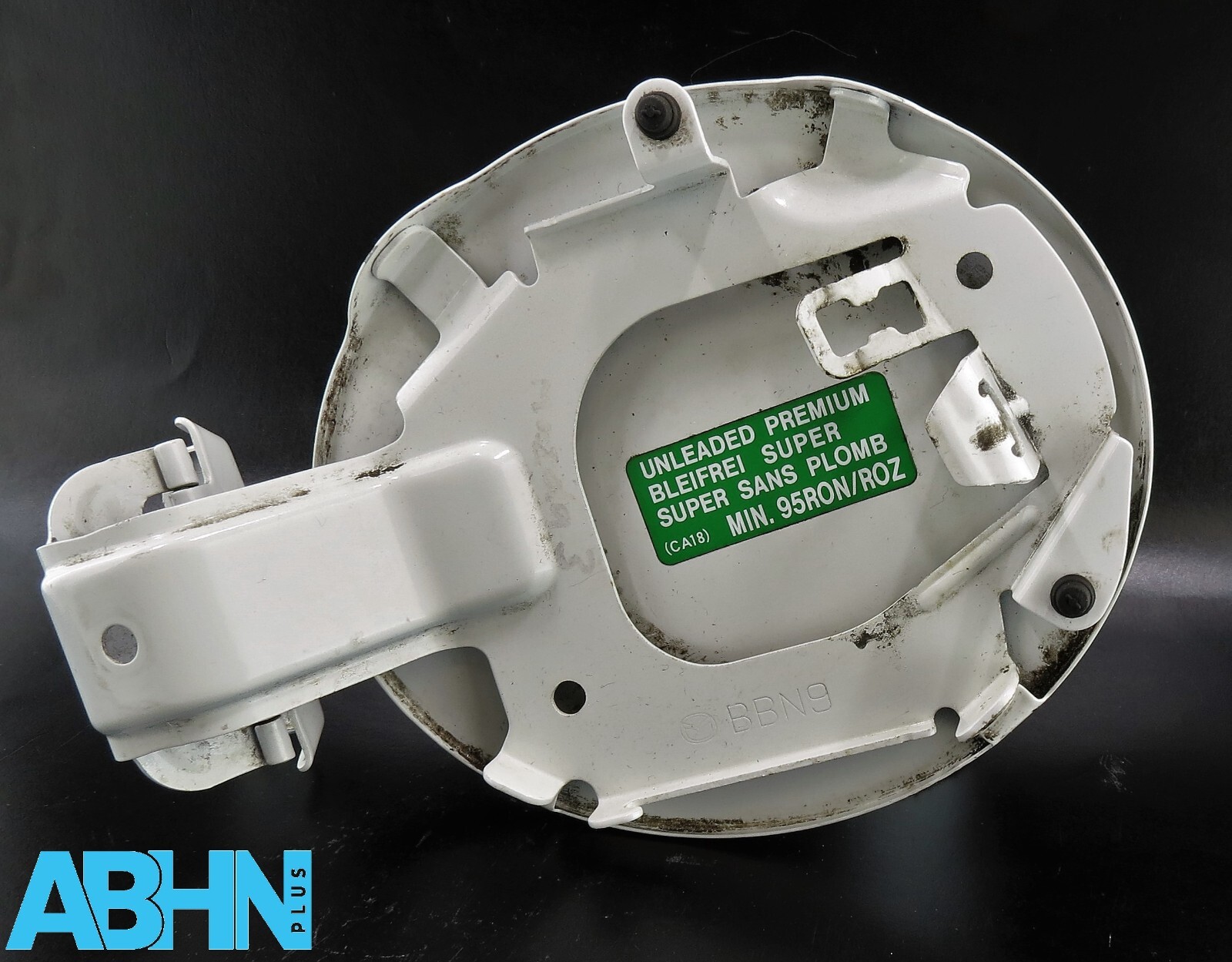 Mazda 3 Series BL (2009-2014) 5-Door Hatchback Fuel Flap Cover/ White BBN9 GS1D - Image 3