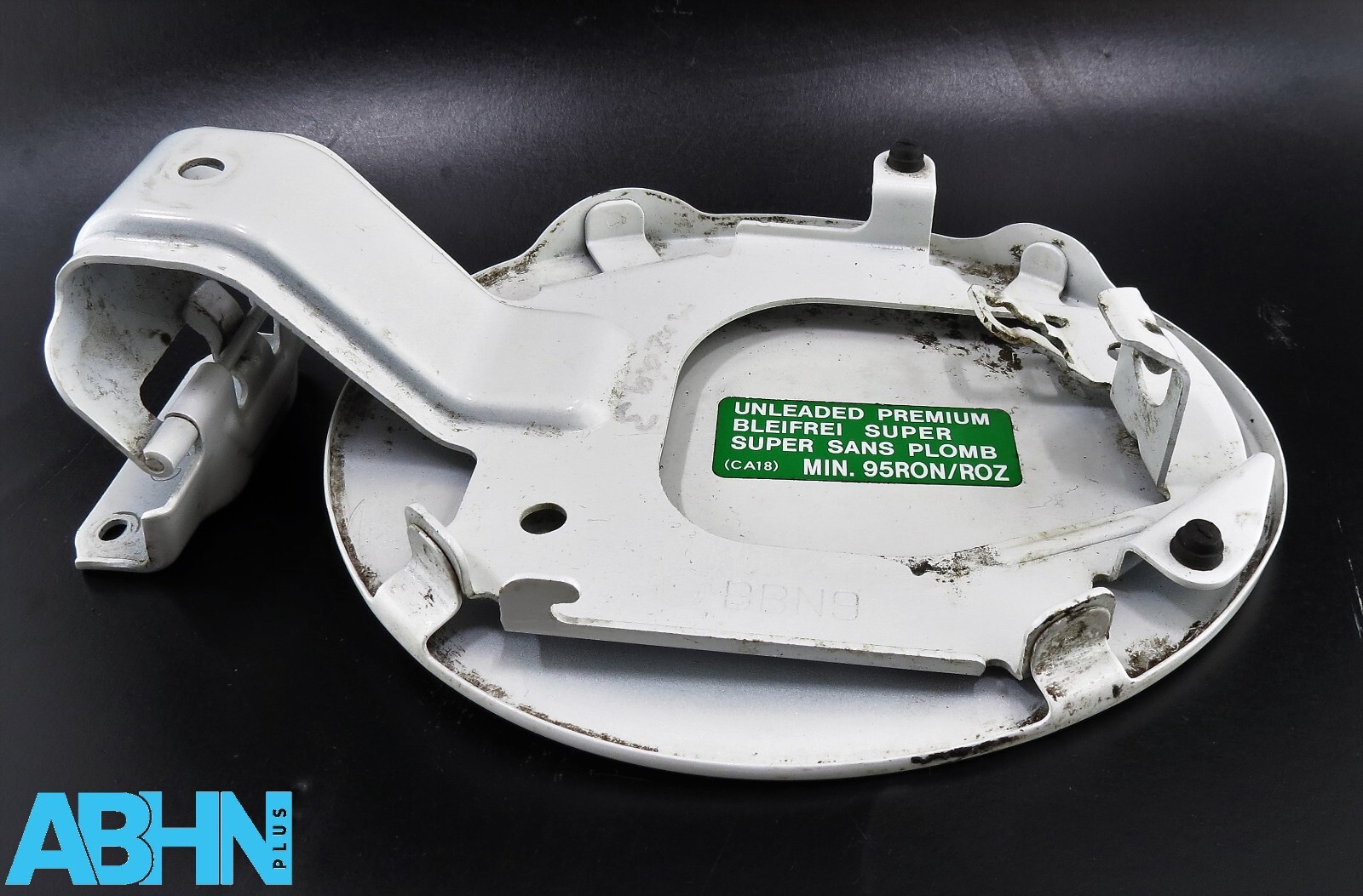 Mazda 3 Series BL (2009-2014) 5-Door Hatchback Fuel Flap Cover/ White BBN9 GS1D - Image 8