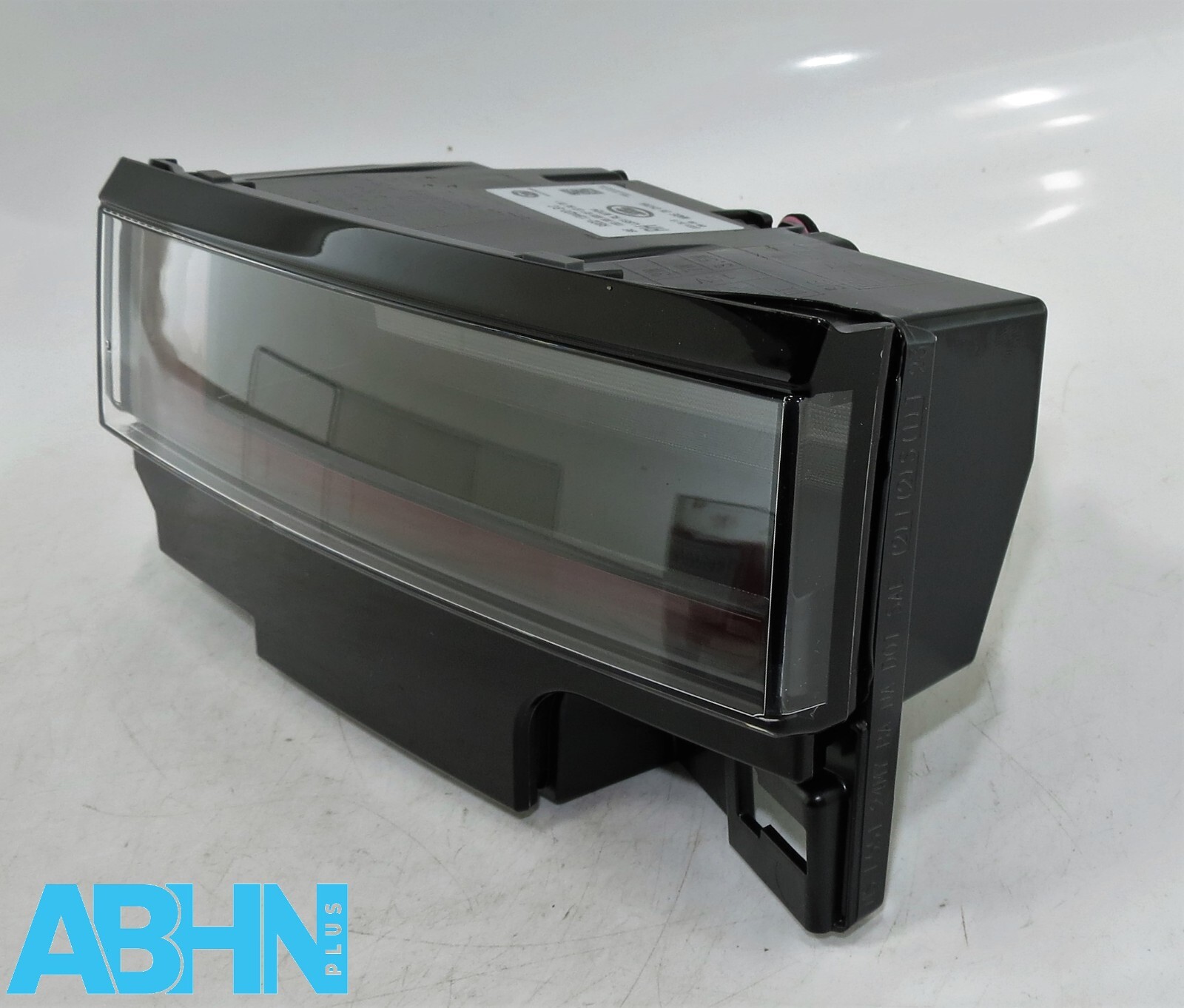 R8D2-13A420-AD Rear Right Tailgate Light Assy for Range Rover Evoque L551 /24-on - Image 7