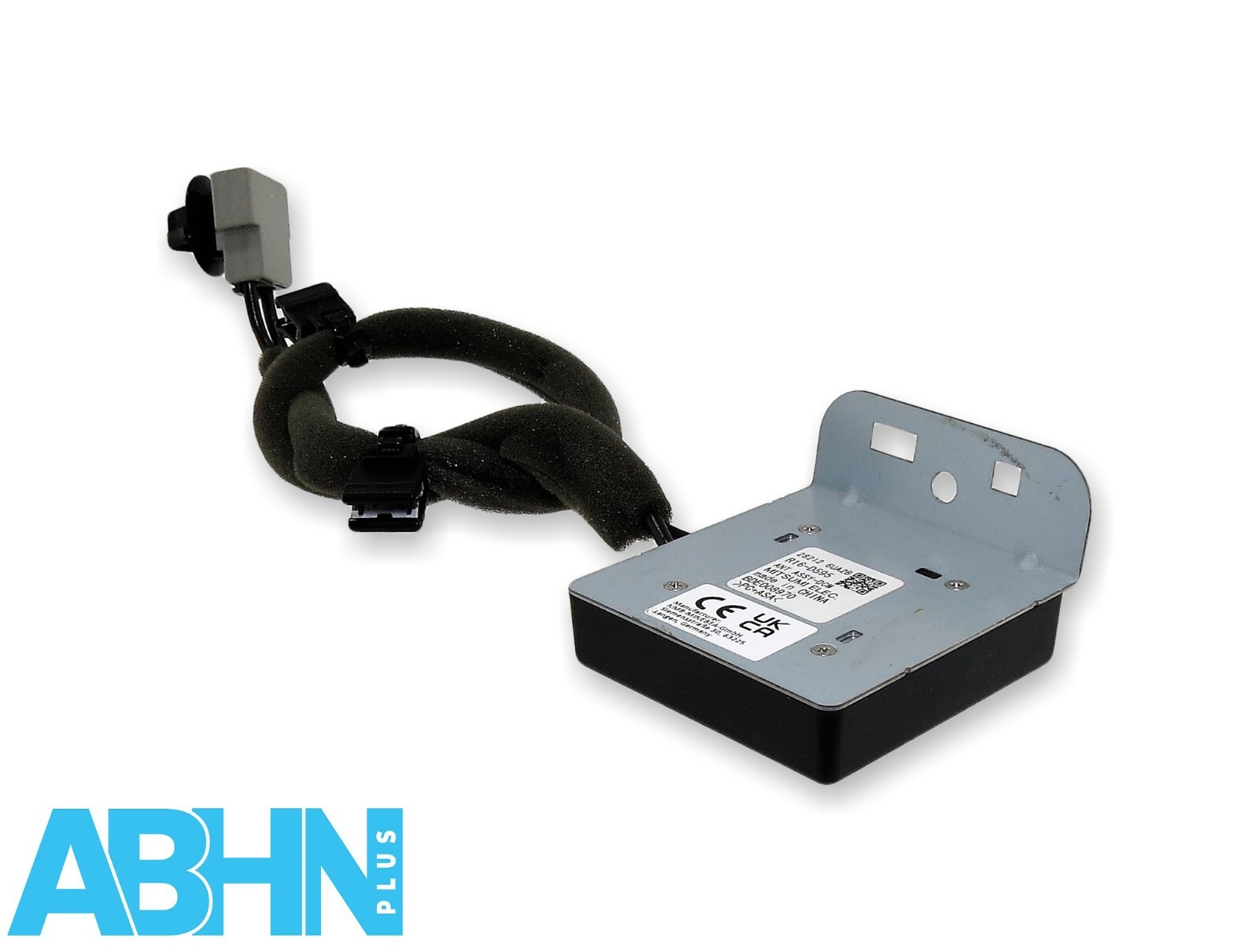 282126UA2B Nissan Qashqai J12 Genuine Aerial Frequency Antenna Amplifier Unit