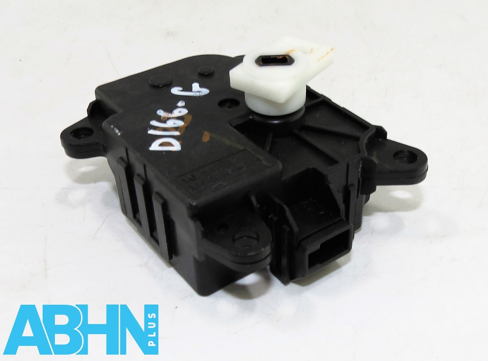 277316UA0A Nissan Qashqai J12 Genuine Electric A/C Heater Flap Actuator Motor - Image 7