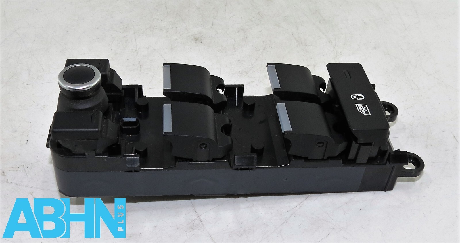 CPLA14540AF Land Rover Discovery V/ 5L462 Genuine Drivers Electric Window Switch - Image 5