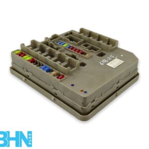 902663A Renault Clio MK3 Modus (2005-2014) Engine Relay And Fuse Box Module Unit