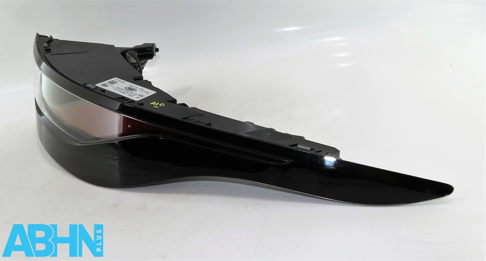 R8D2-13404-A LR Range Rover Evoque L551 (2024) Right Rear Outer Light Assy - Image 7