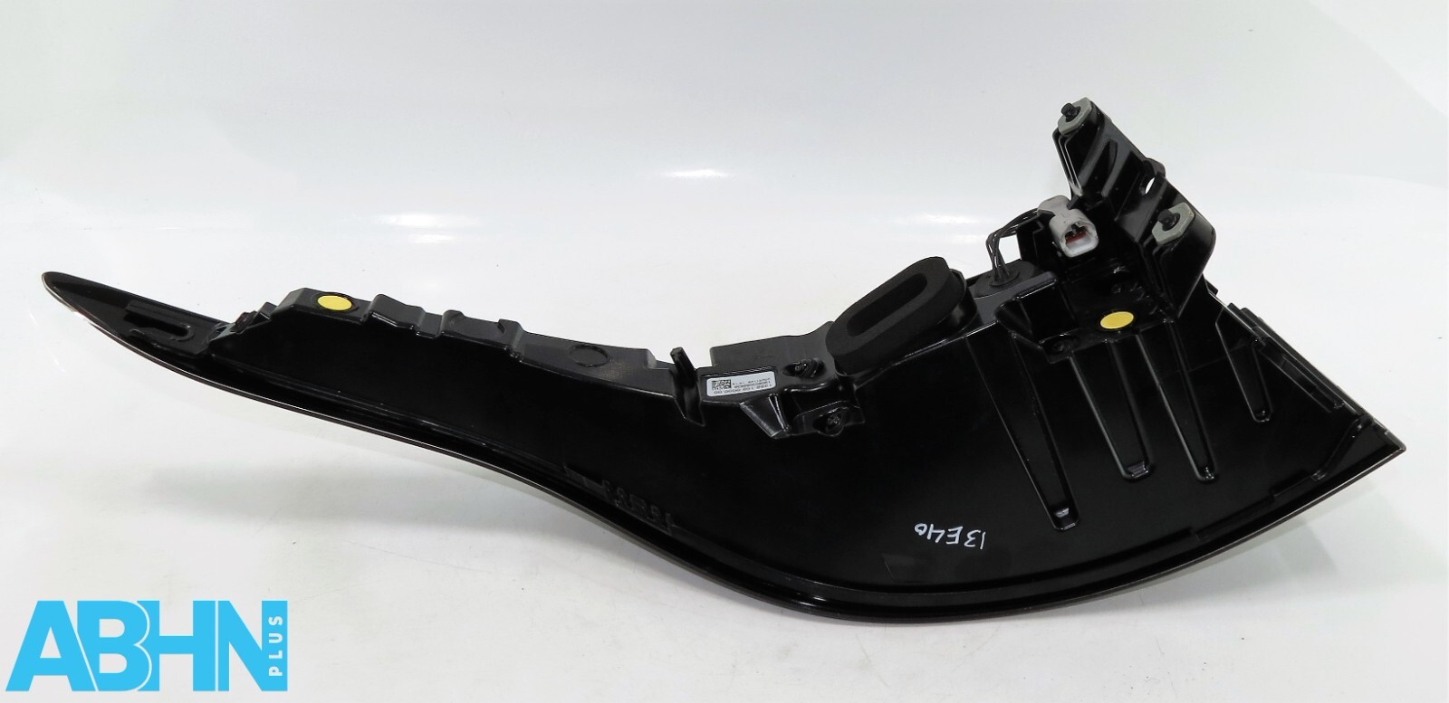 R8D2-13404-A LR Range Rover Evoque L551 (2024) Right Rear Outer Light Assy - Image 9