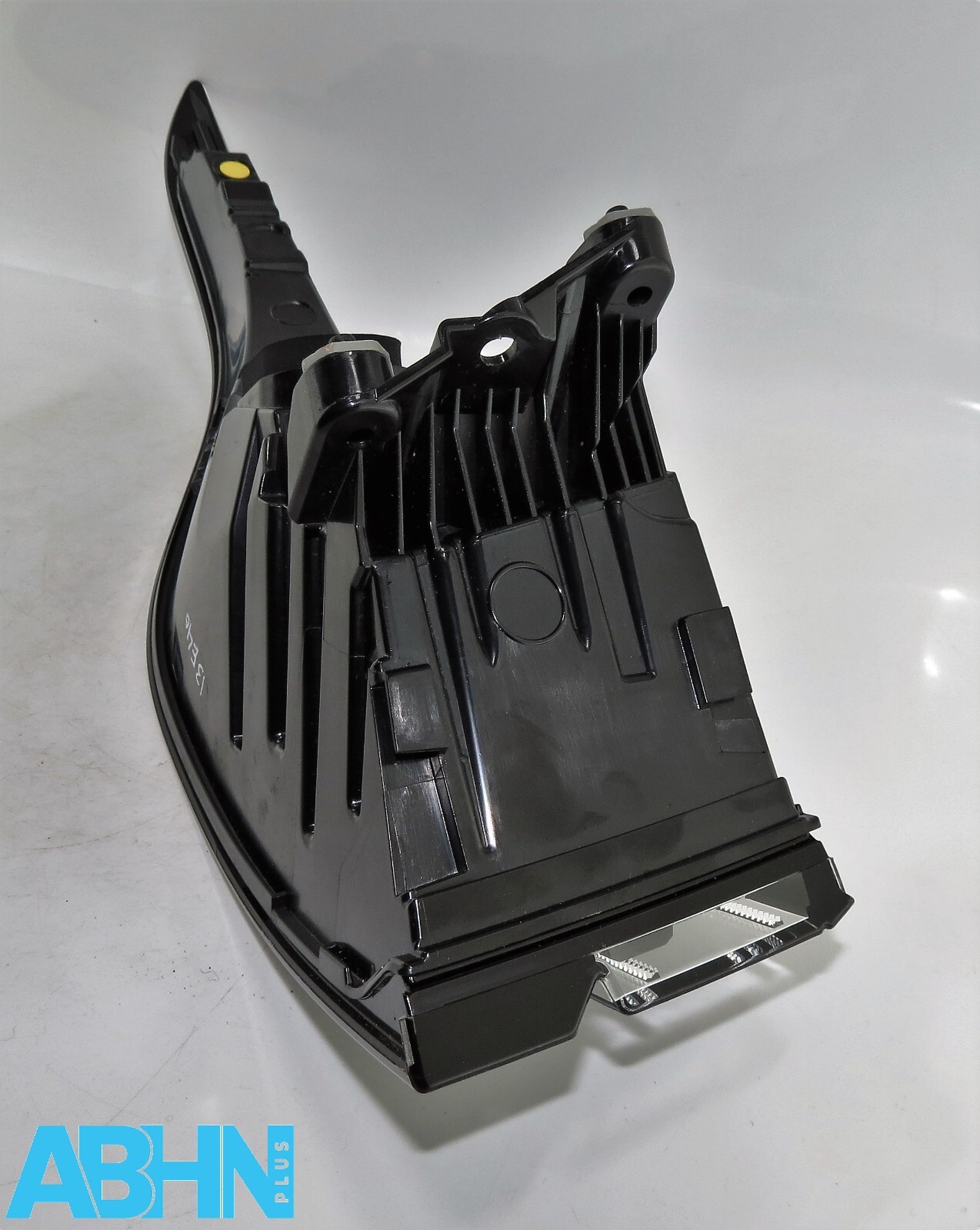 R8D2-13404-A LR Range Rover Evoque L551 (2024) Right Rear Outer Light Assy - Image 10