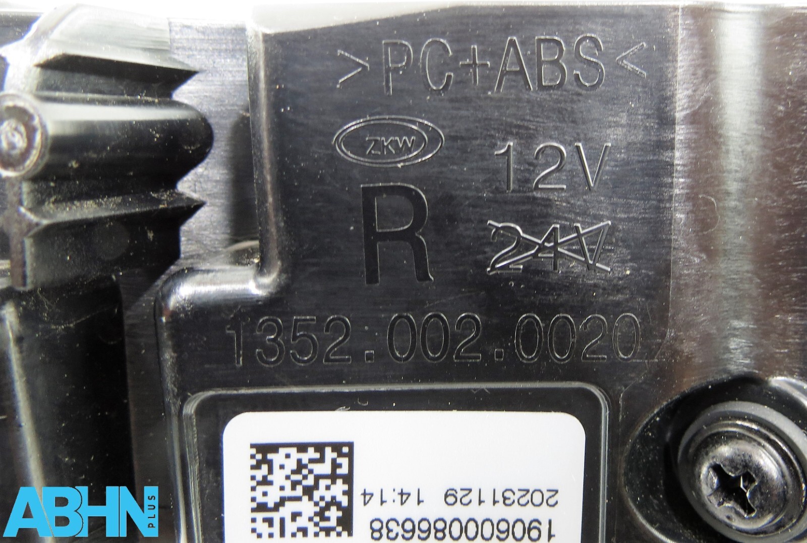 R8D2-13404-A LR Range Rover Evoque L551 (2024) Right Rear Outer Light Assy - Image 12