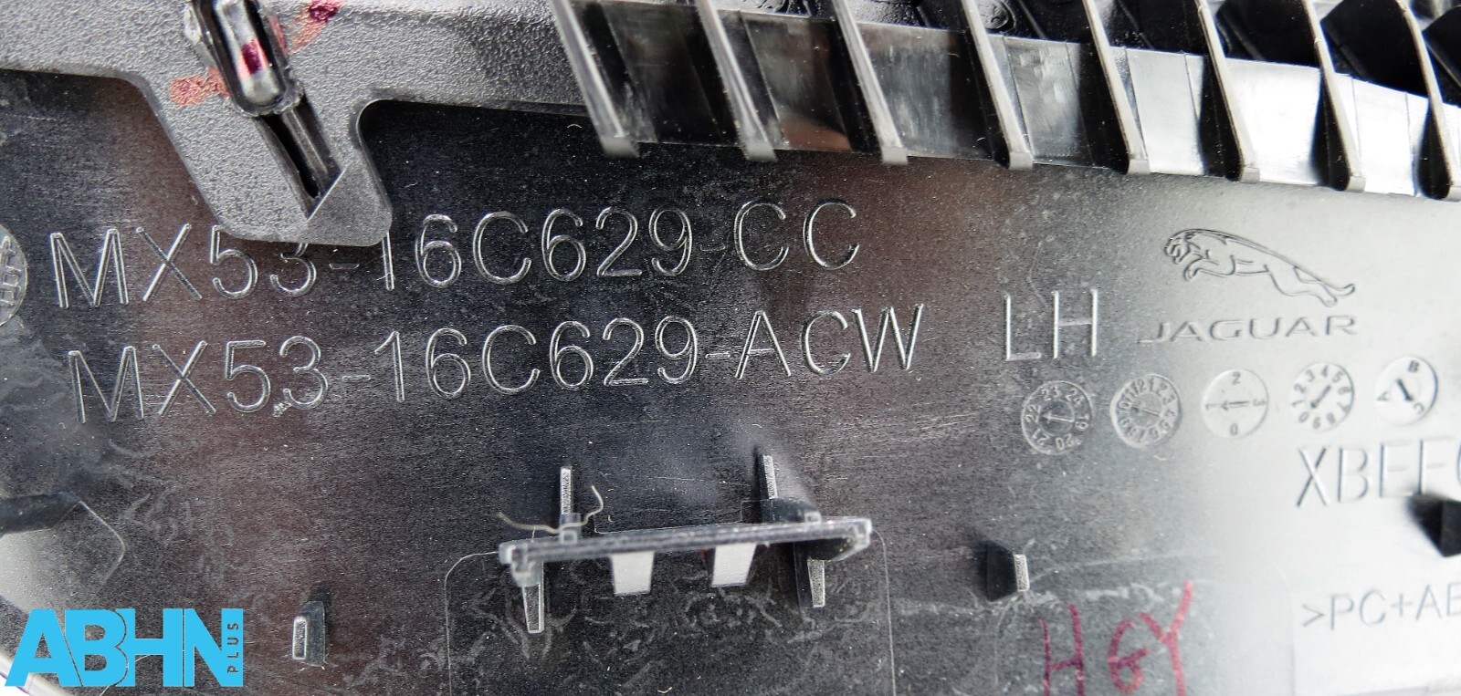 MX53-16C629-CC Jaguar F-Type Genuine Left Side Bonnet Vent Grille Trim Green HGY - Image 9