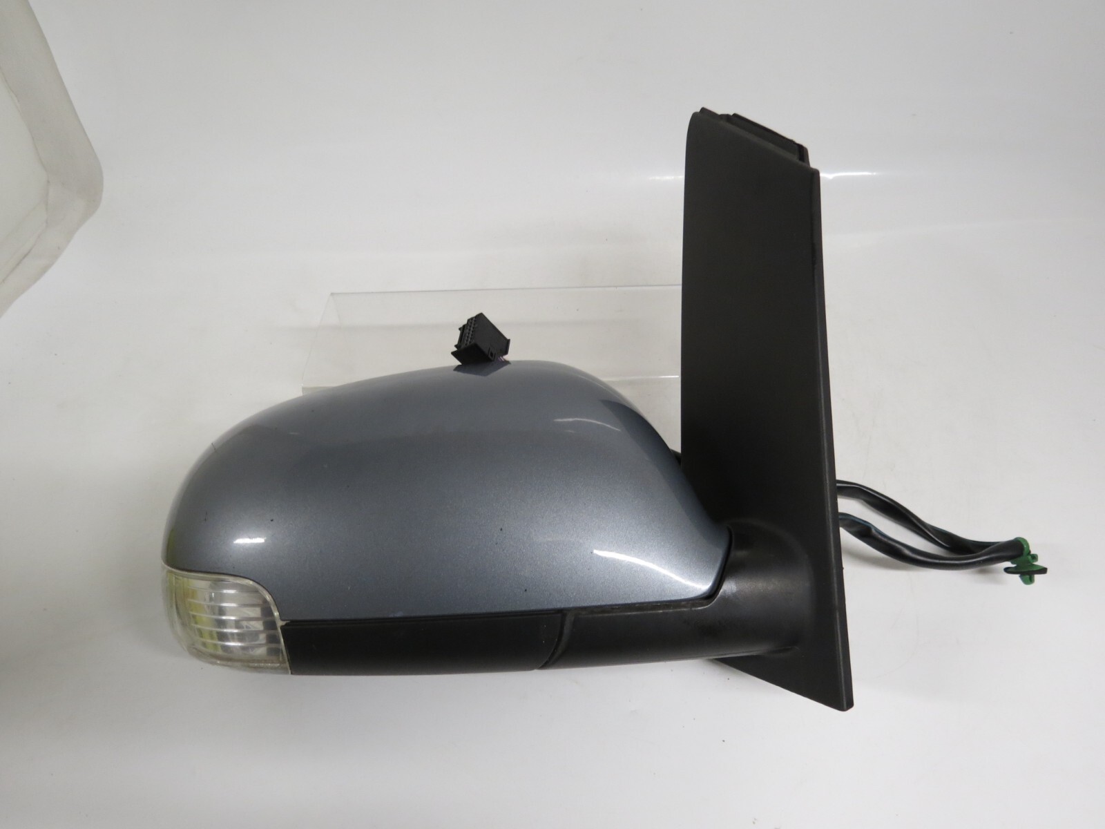 VW Touran 1T1 1T2 (03-10) Right Side Electric heated Door Mirror Met United Grey - Image 3