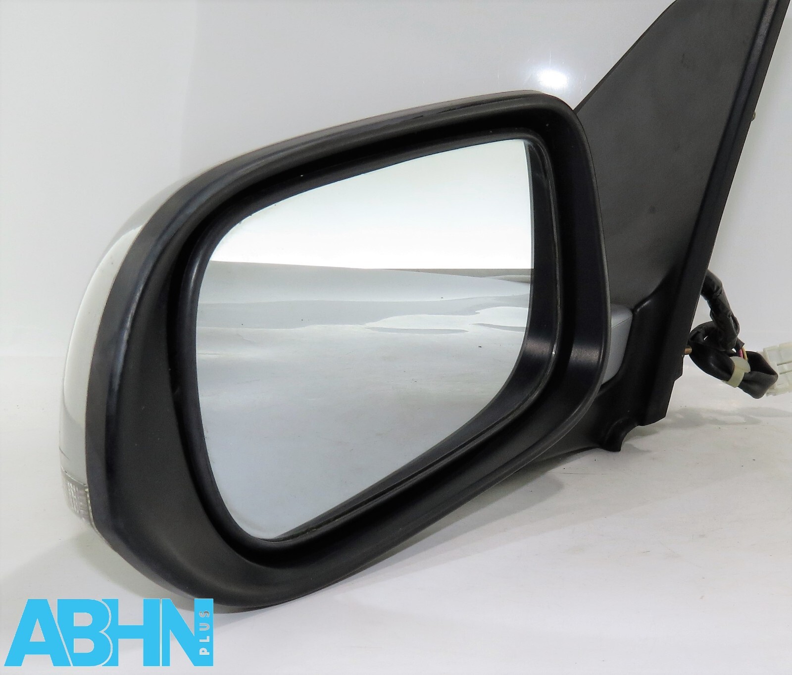 Honda Civic MK7 (03-06) 5-Door Left Side Electric Door Mirror Silver + Indicator - Image 5