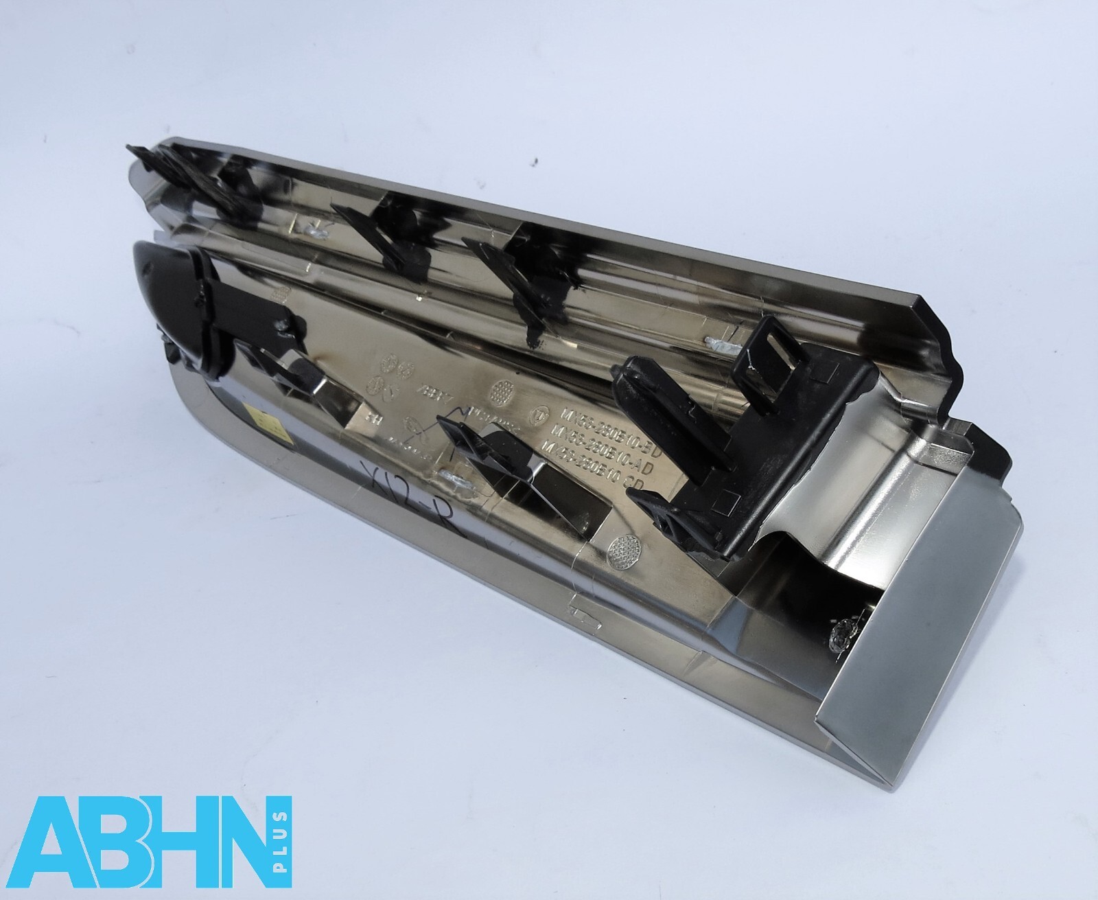 MX53-280B10-AD Jaguar F-Type Genuine Right Side Wing Fender Vent Grill Chrome - Image 7