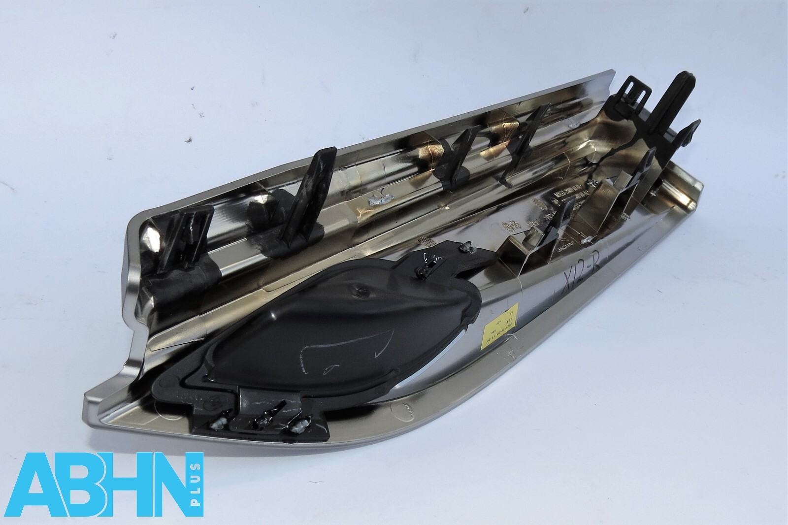 Jaguar F-Type X152 Genuine Pair Left + Right Side Wing Fender Vent Grill Chrome - Image 10