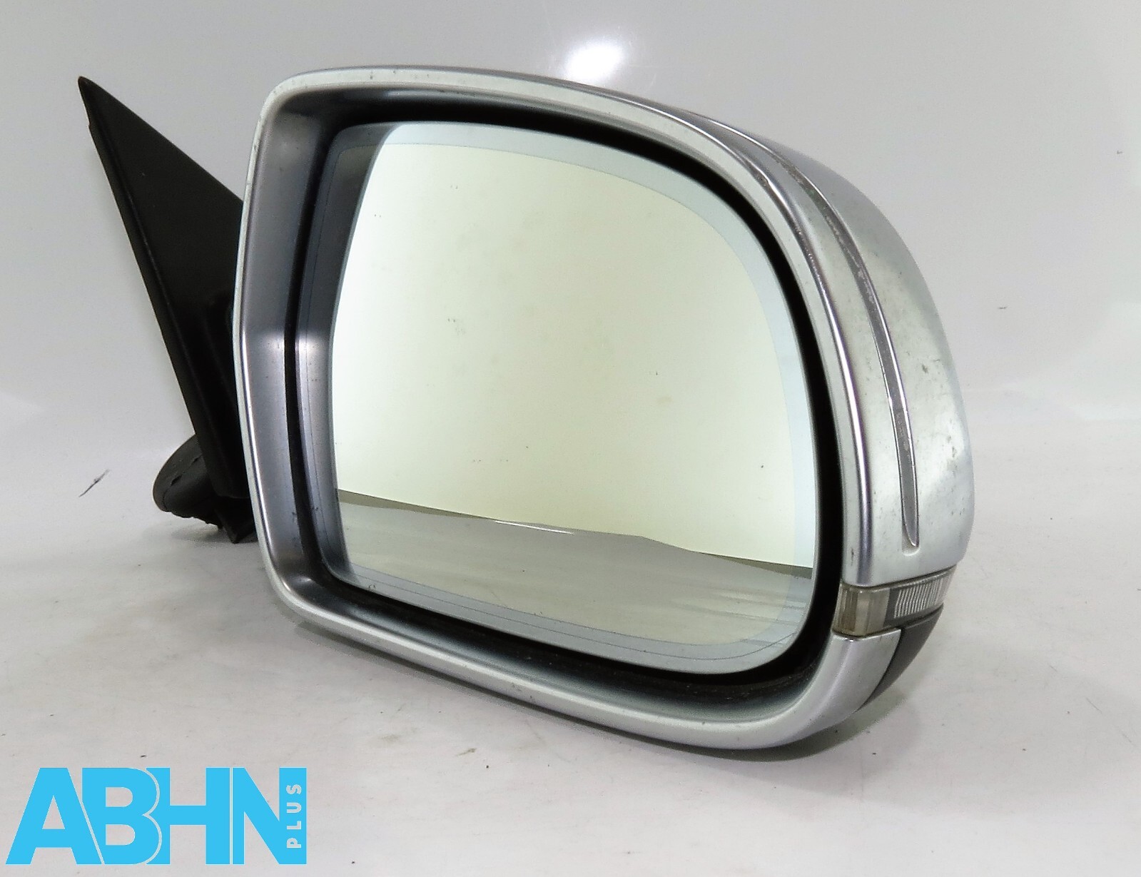 Audi A4 B8 (2008-15) Right Side RHD Electric Door Wing Mirror Manual Fold Chrome - Image 4