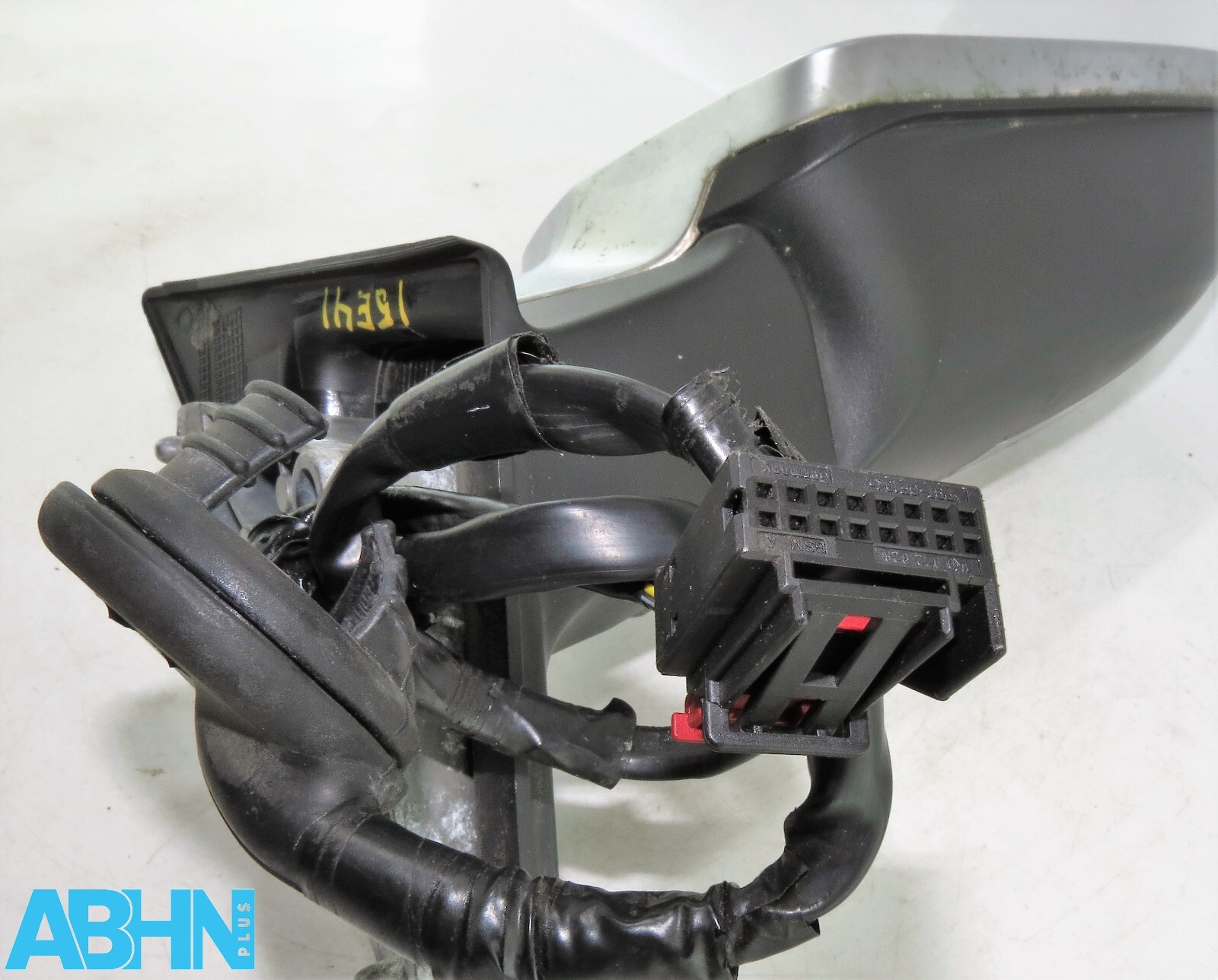 Audi A4 B8 (2008-15) Right Side RHD Electric Door Wing Mirror Manual Fold Chrome - Image 8