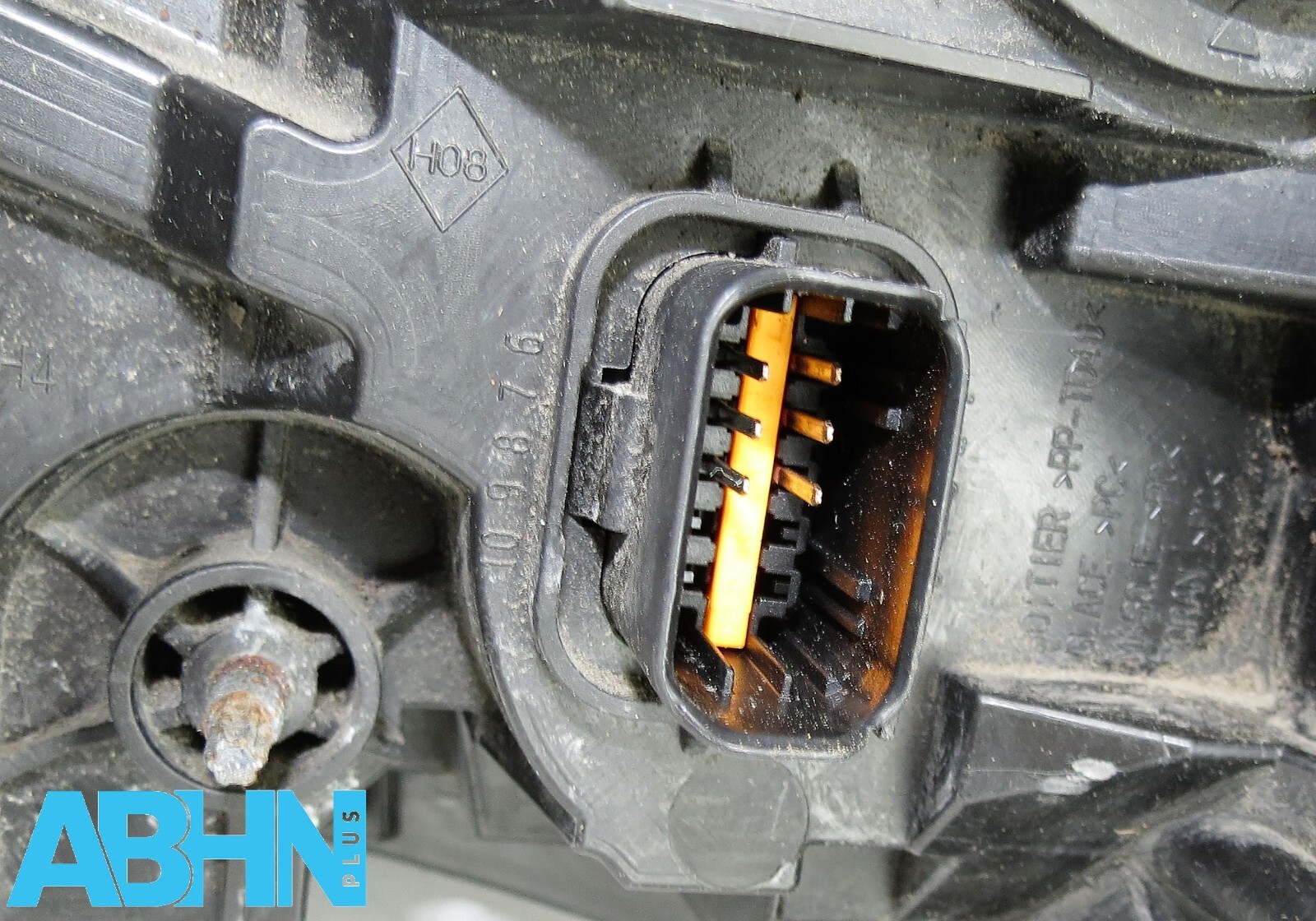 93867955 Vauxhall Vivaro B X82 2014-19 Genuine Right Side Headlight Lamp Unit - Image 10