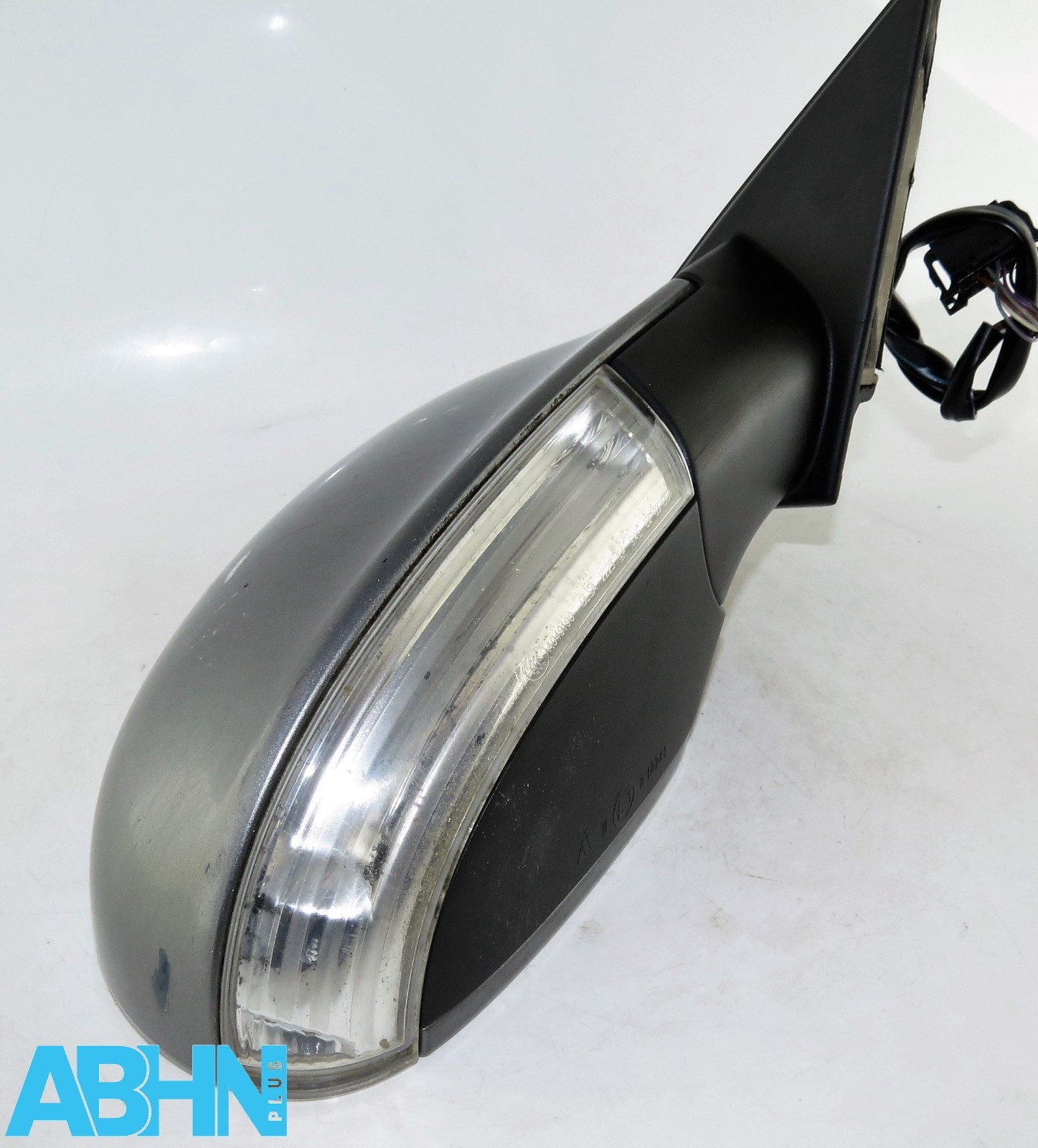 VW Passat B5.5 /2003-2005 Right Side Electric Heated Wing Mirror Met United Grey - Image 9