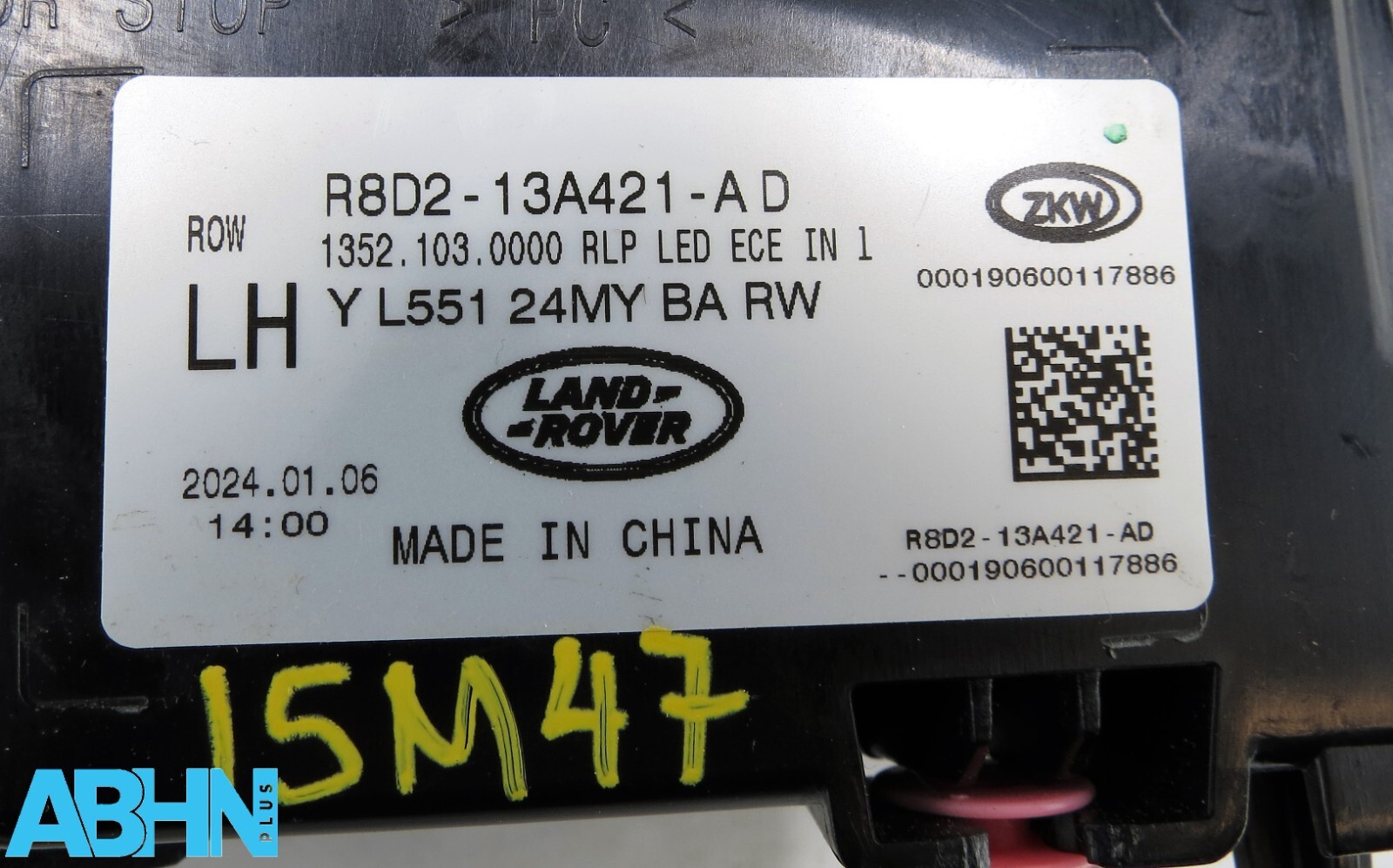 R8D213A421AD Range Rover Evoque L551 24 Genuine Rear Left Tailgate Light BA RW 8 - Image 11