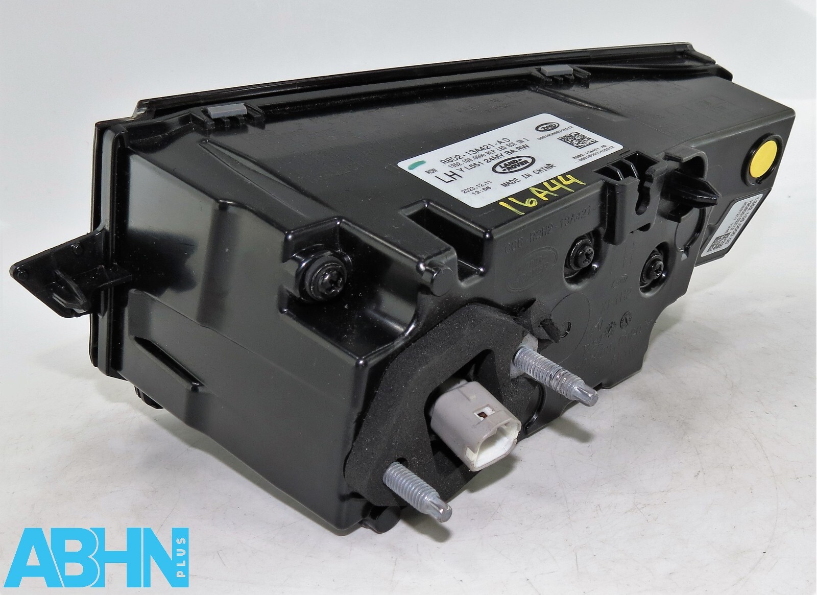 R8D213A421AD Range Rover Evoque L551 24 Genuine Rear Left Tailgate Light BA RW 4 - Image 5