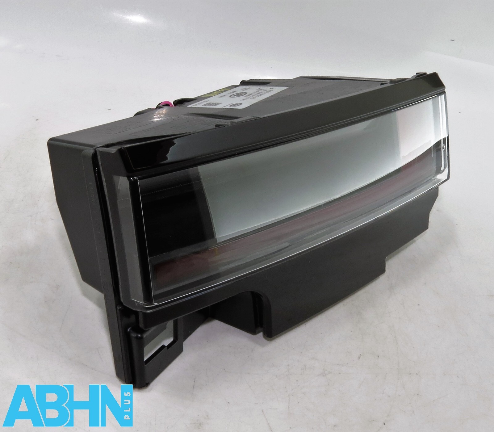 R8D213A421AC Range Rover Evoque L551 24 Genuine Rear Left Tailgate Light BA RW 6 - Image 4