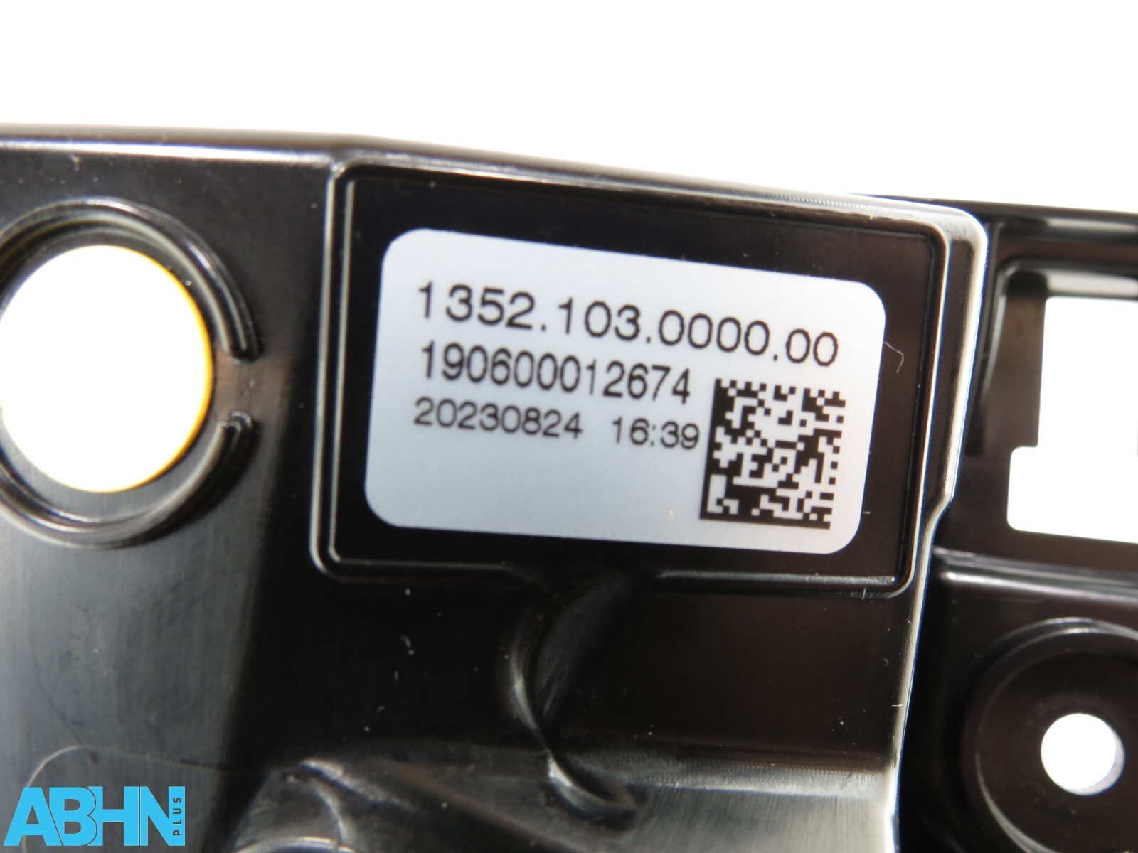 R8D213A421AC Range Rover Evoque L551 24 Genuine Rear Left Tailgate Light BA RW 6 - Image 10