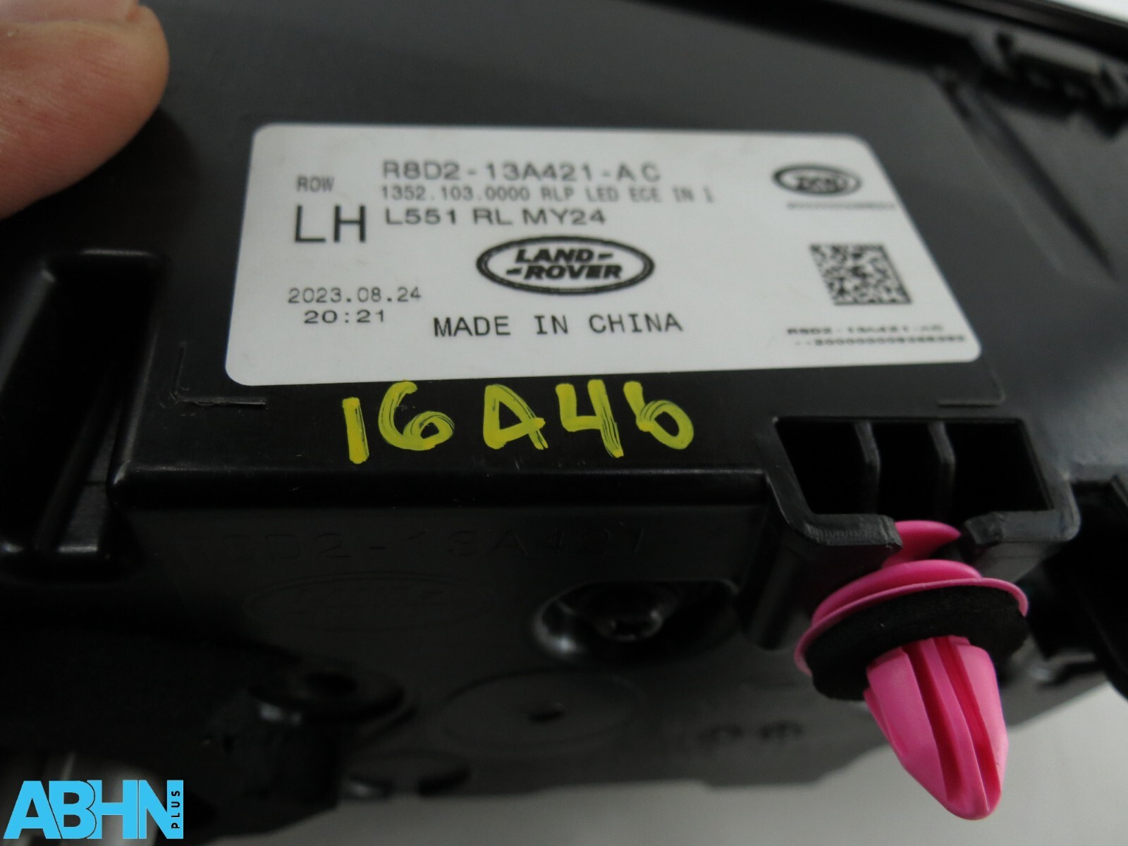 R8D213A421AC Range Rover Evoque L551 24 Genuine Rear Left Tailgate Light BA RW 6 - Image 12