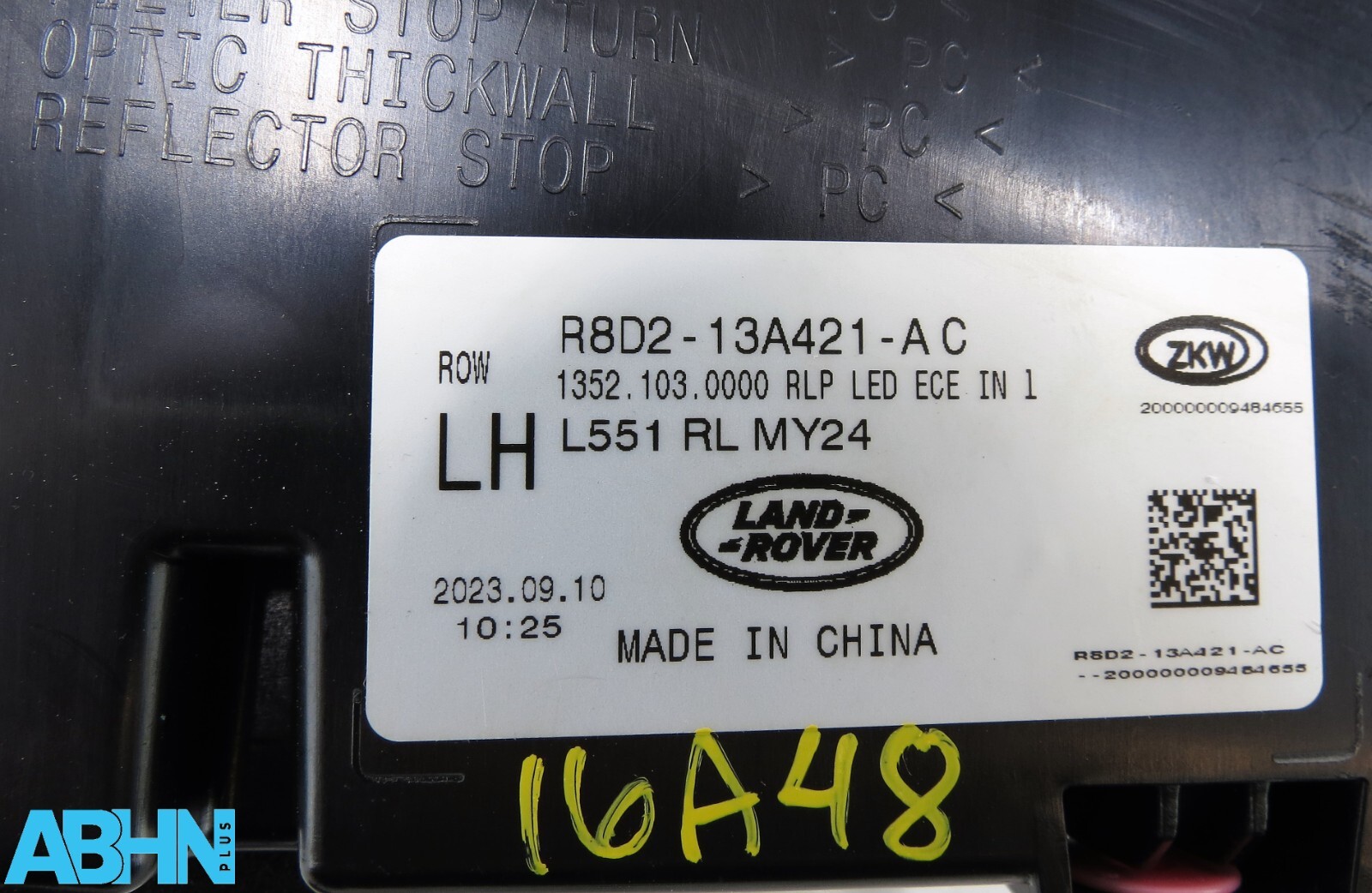 R8D213A421AC Range Rover Evoque L551 24 Genuine Rear Left Tailgate Light BA RW 8 - Image 10