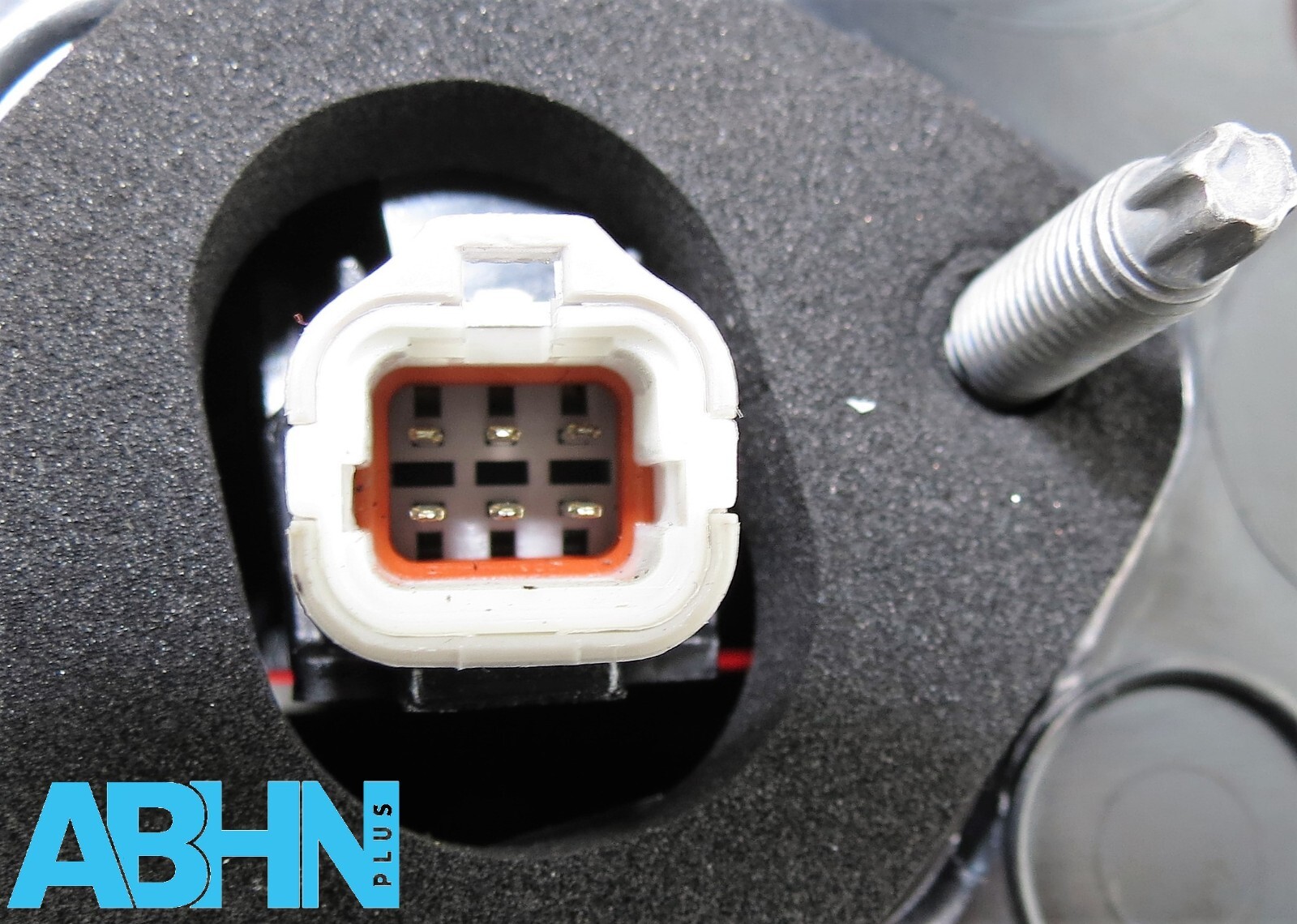 R8D213A421AC Range Rover Evoque L551 24 Genuine Rear Left Tailgate Light BA RW 8 - Image 12