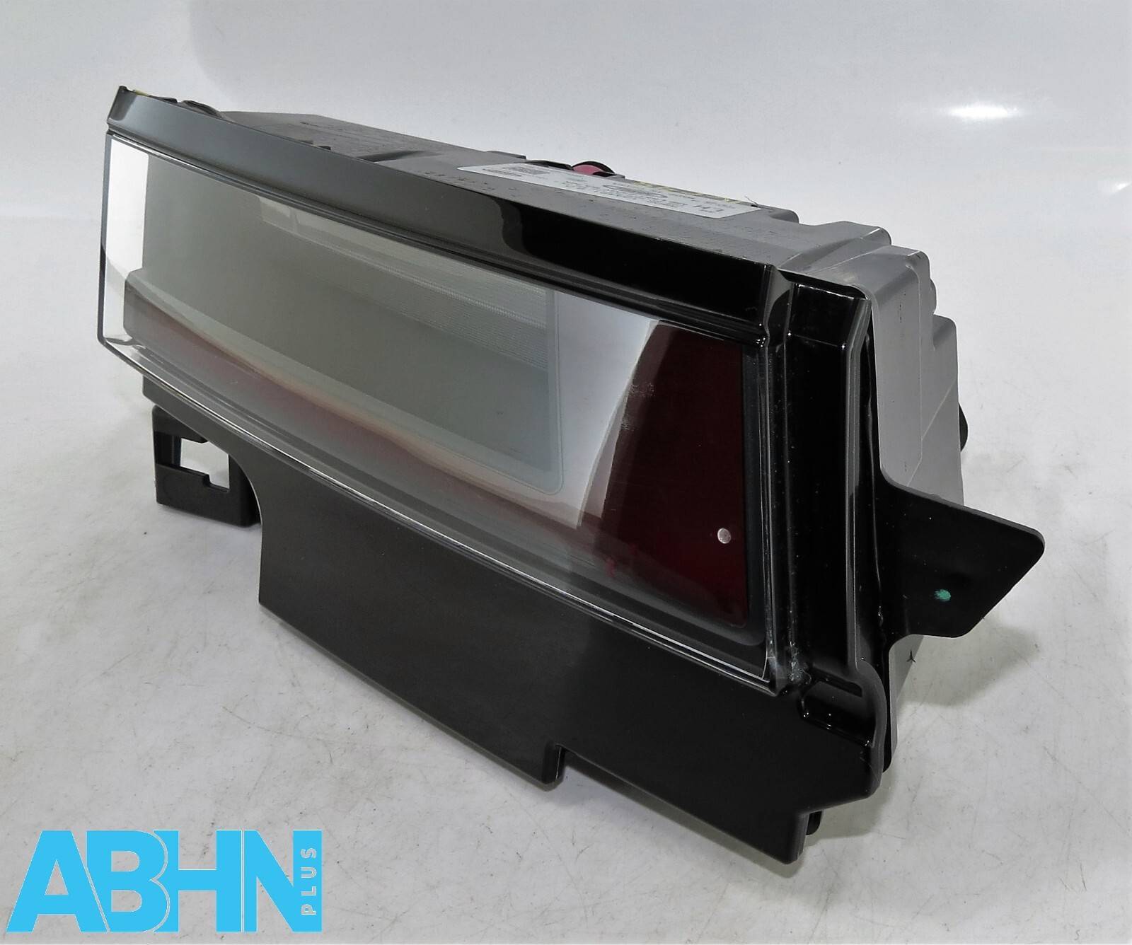 R8D213A421BD Range Rover Evoque L551 24 Genuine Rear Left Tailgate Light BA NA 8 - Image 7