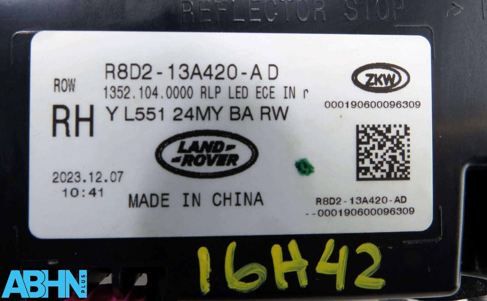 R8D2-13A420-AD Range Rover Evoque L551 Genuine Rear Right Tailgate Light BA RW 2 - Image 10