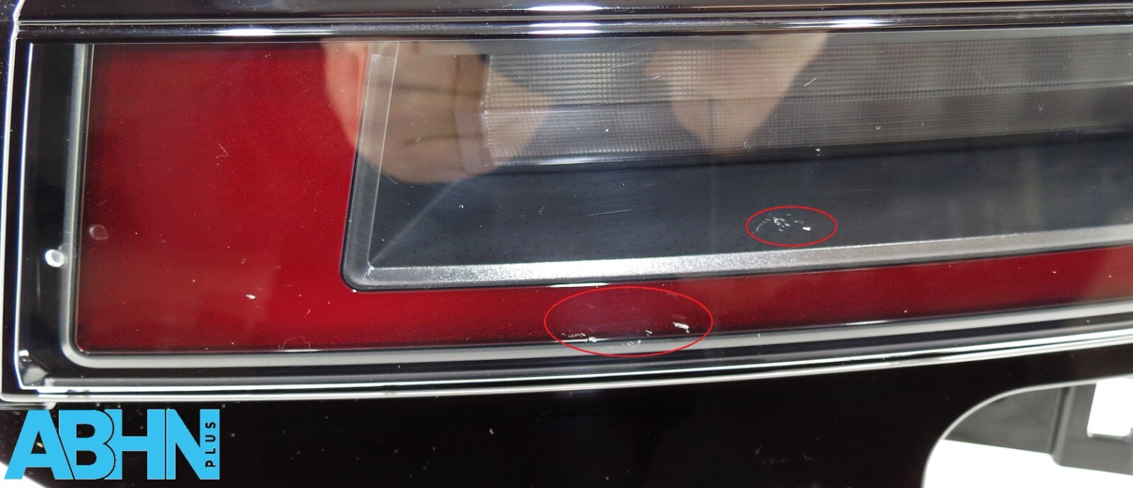 R8D213A420BC Range Rover Evoque L551 24MY Rear Right Inner Tailgate Light SAE 8 - Image 4