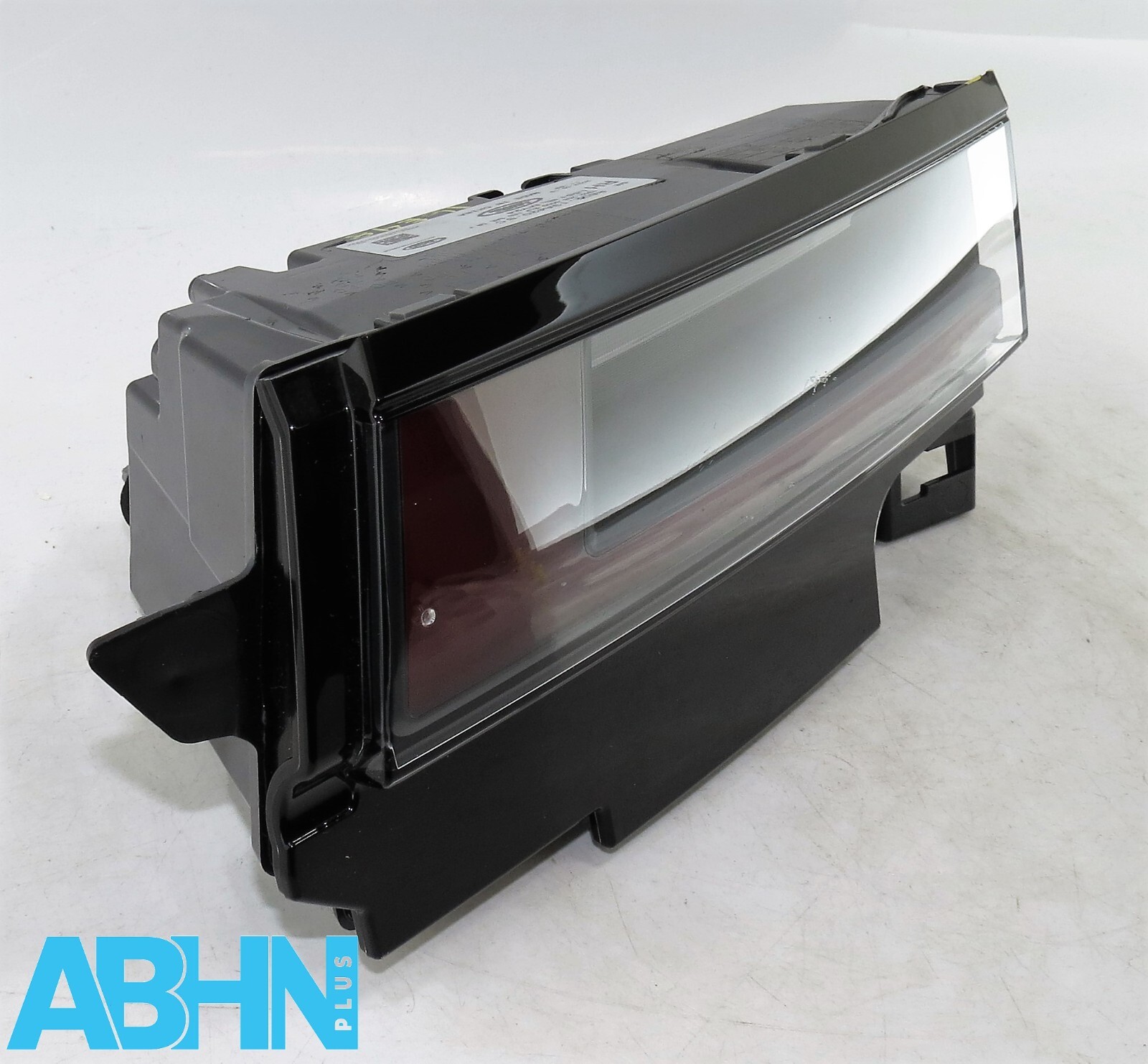 R8D213A420BC Range Rover Evoque L551 24MY Rear Right Inner Tailgate Light SAE 8 - Image 6