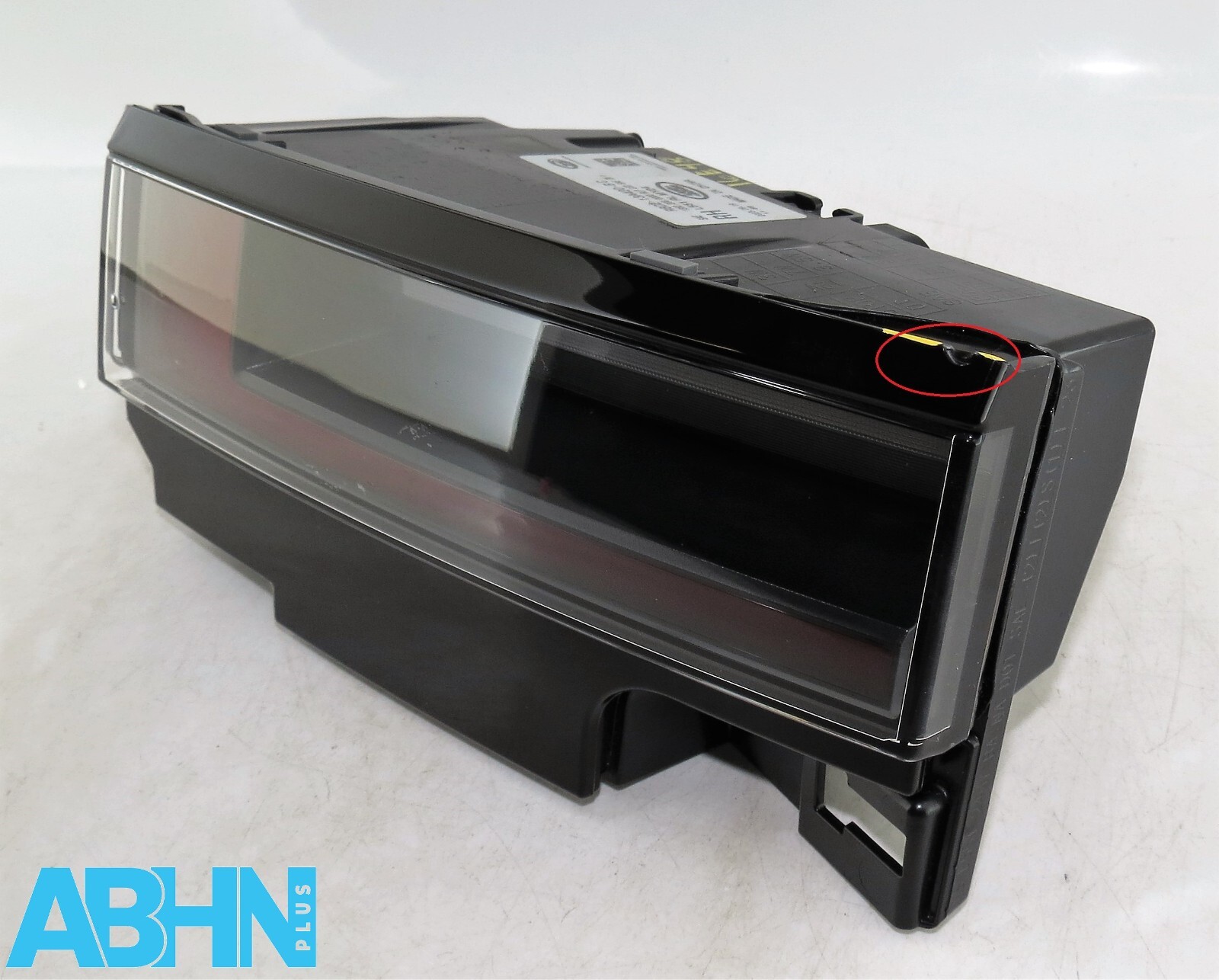 R8D213A420BC Range Rover Evoque L551 24MY Rear Right Inner Tailgate Light SAE 8 - Image 8