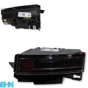 R8D213A420BC LR Range Rover Evoque L551 24 Rear Right Inner Tailgate Light SAE 5