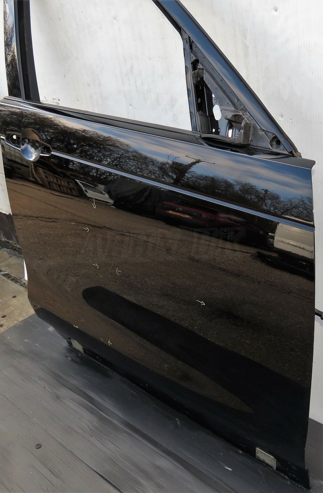 Land Rover Discovery 5 L462 Genuine Right RH Side Bare Door Panel Narvik Black - Image 2
